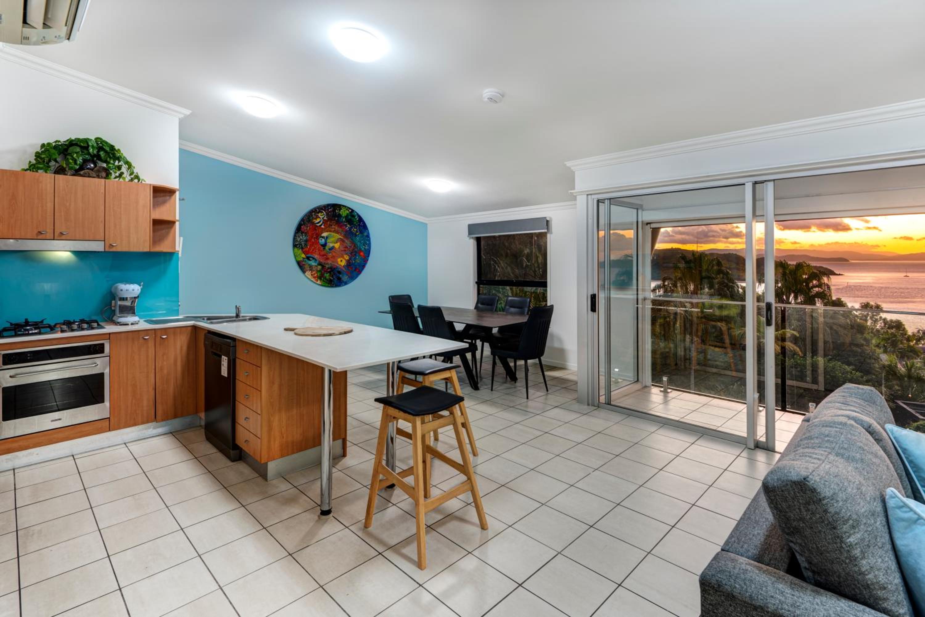 Oasis Apartments on Hamilton Island by HIHA