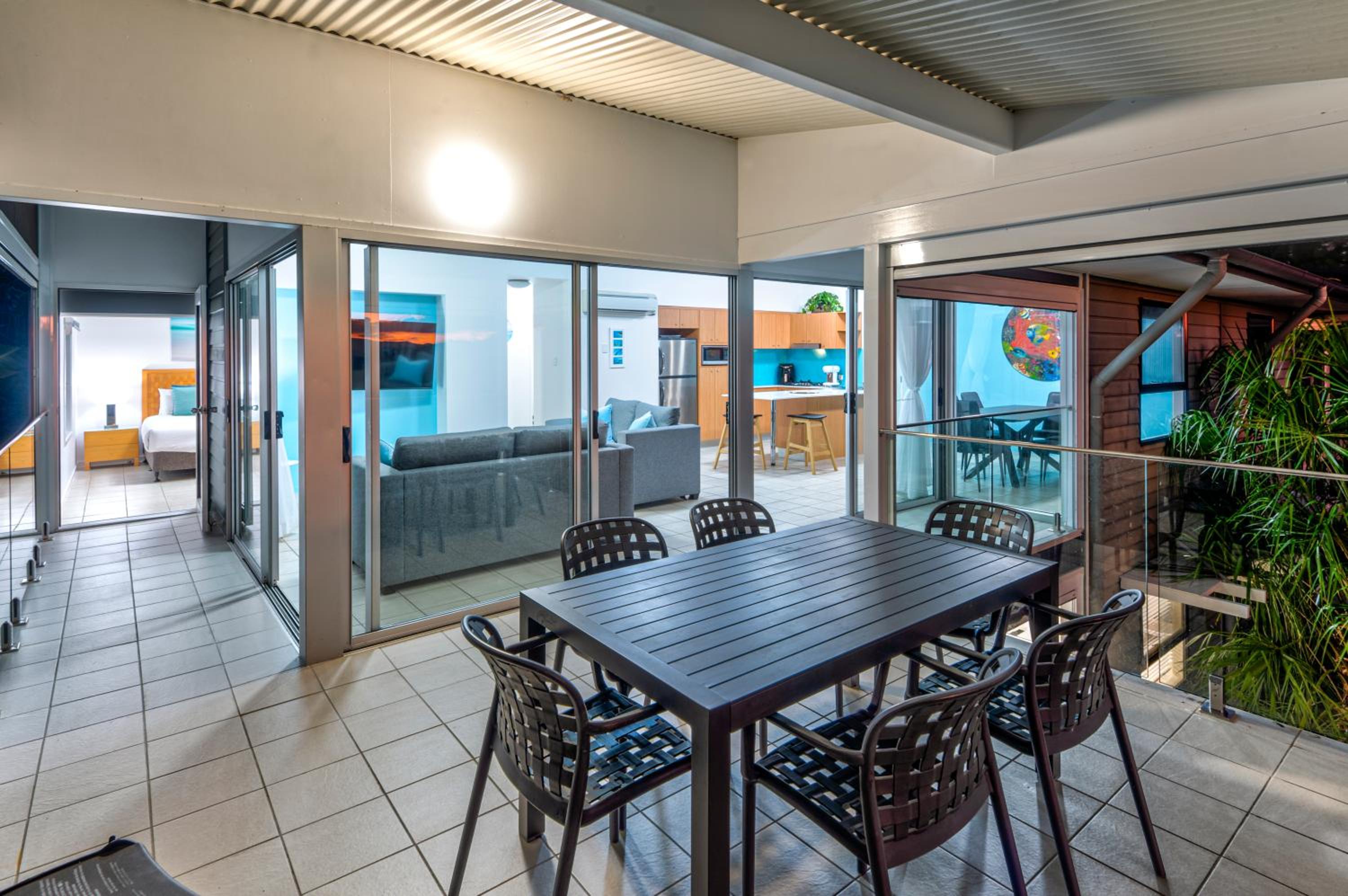 Oasis Apartments on Hamilton Island by HIHA