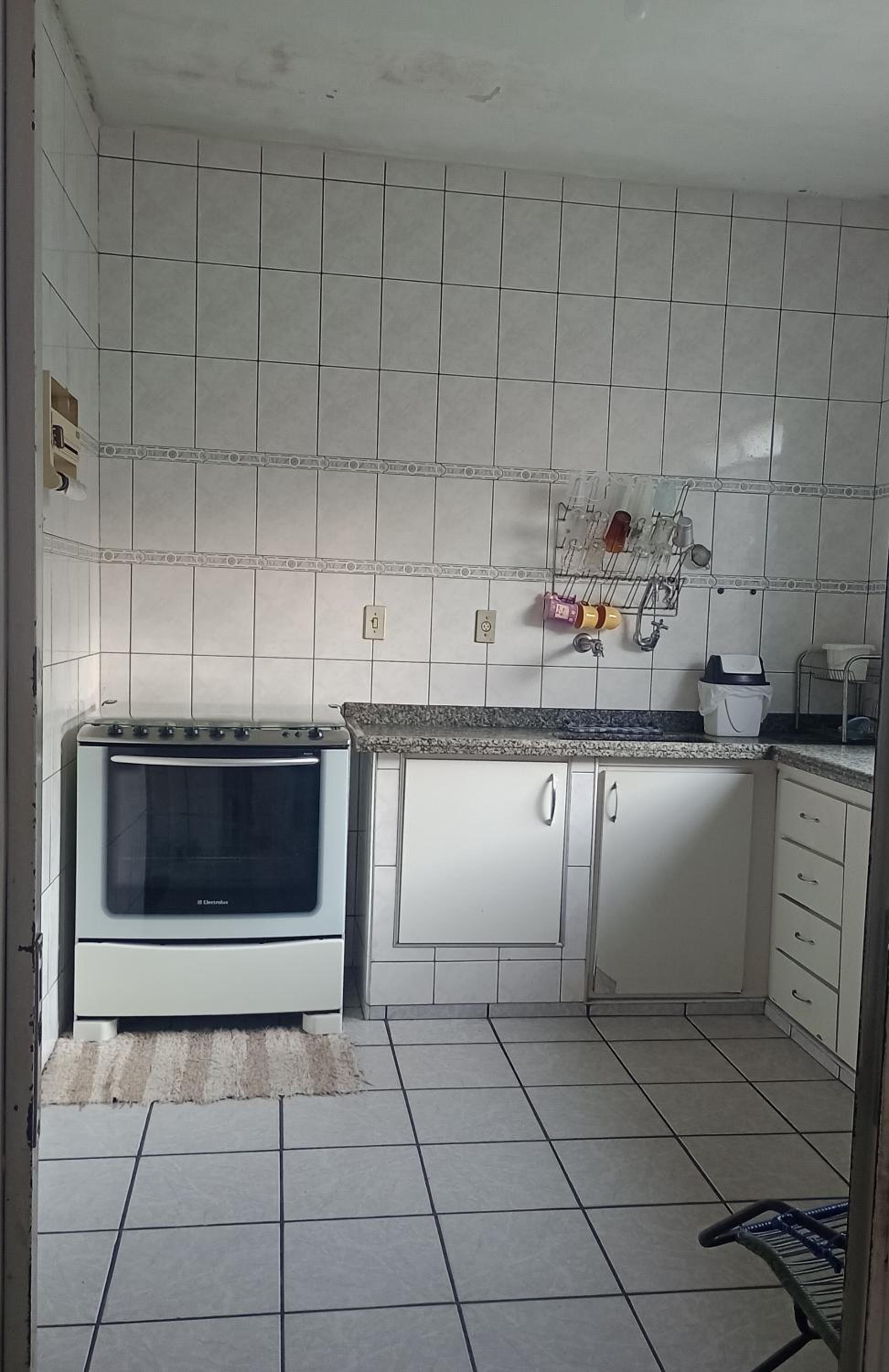 CASA com ACOMODAÇÃO para 6 PESSOAS