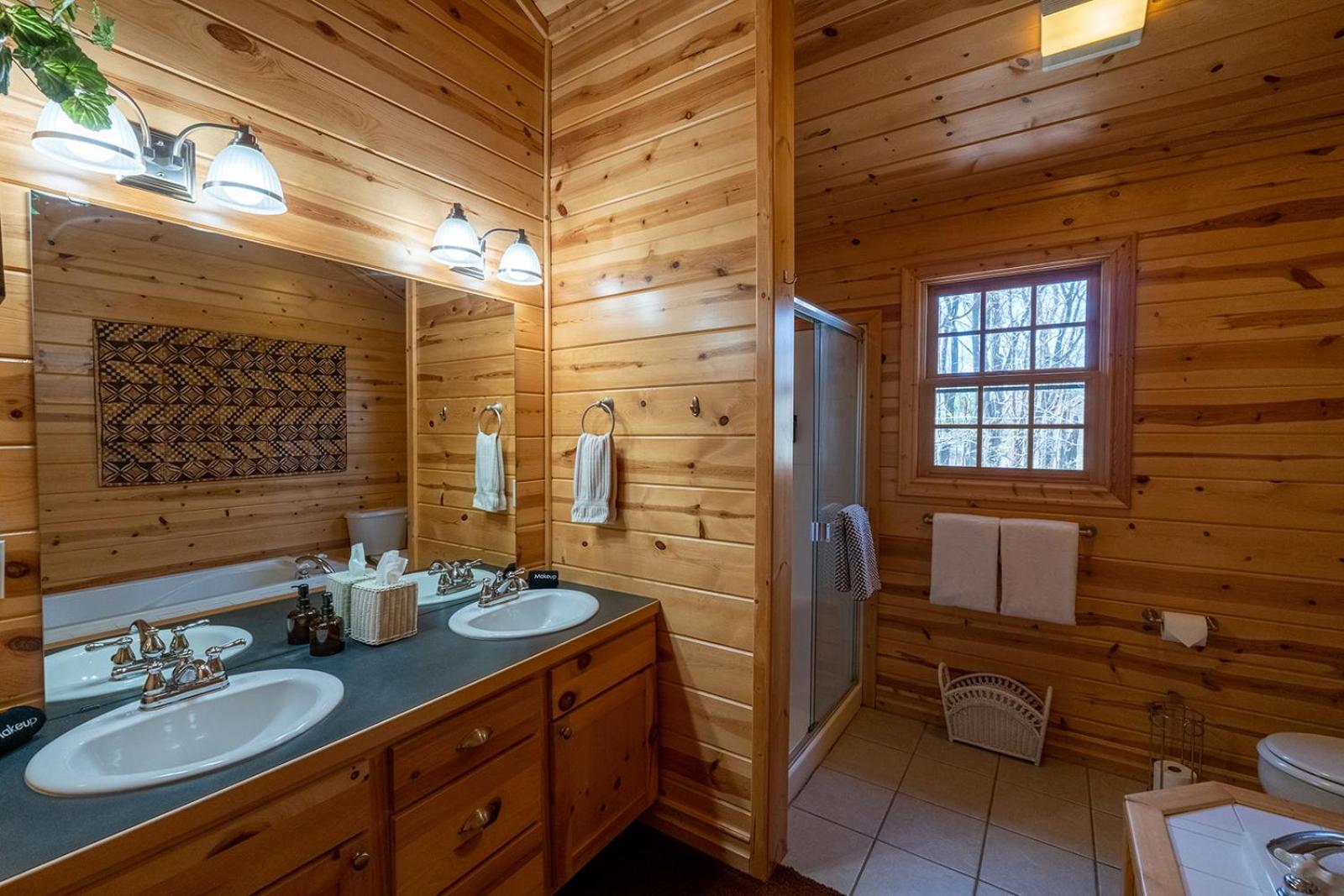 Cedarwood Lodge