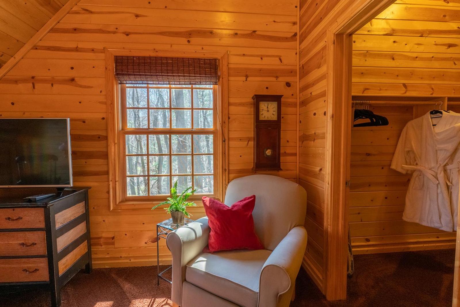 Cedarwood Lodge