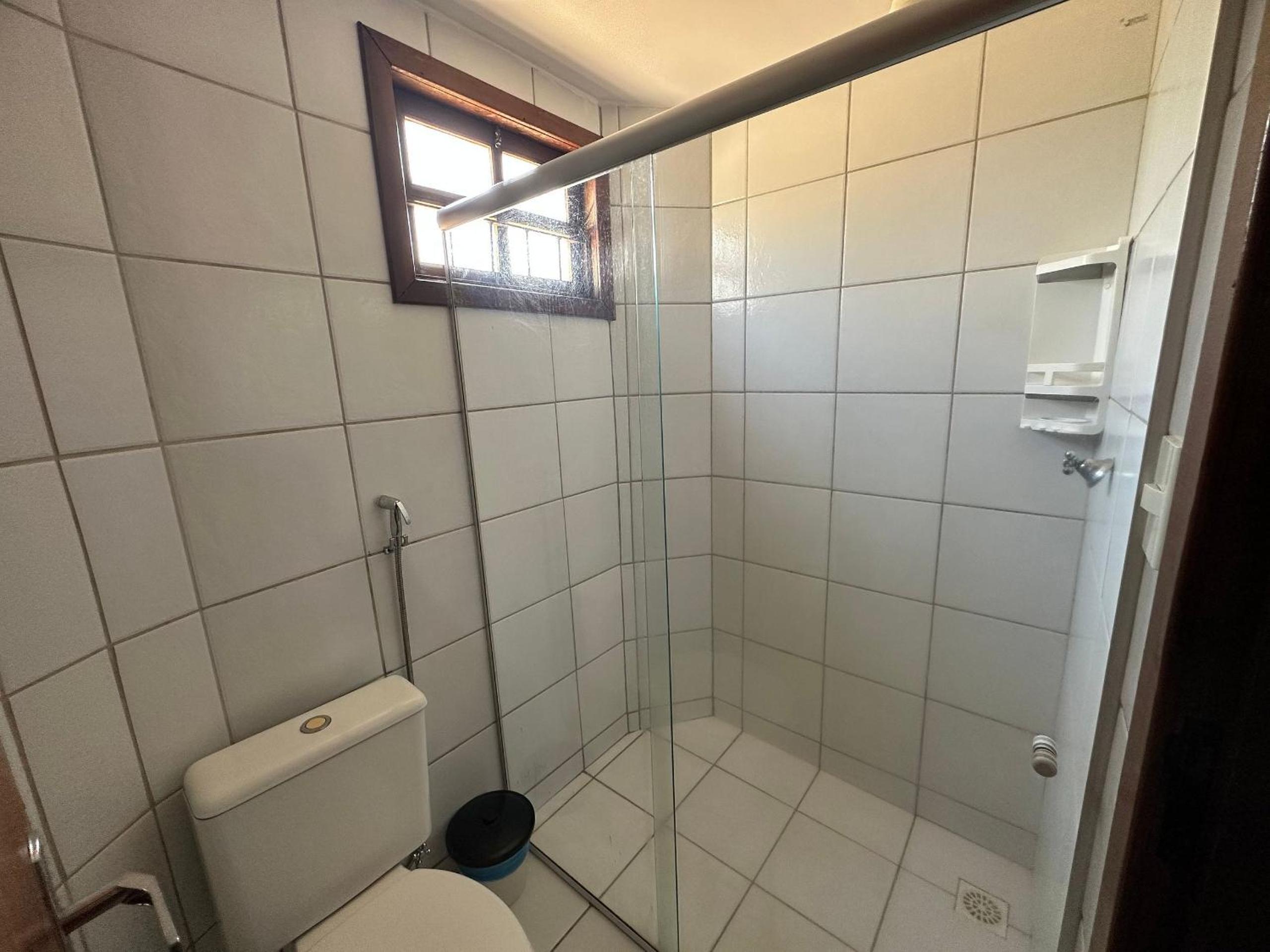 Casas com 2 ou 3 suítes no Residencial Jerusalem 2,frente mar em Coroa Vermelha (BA), condomíonio com piscina, sauna e portaria 24hrs atravessou a rua está