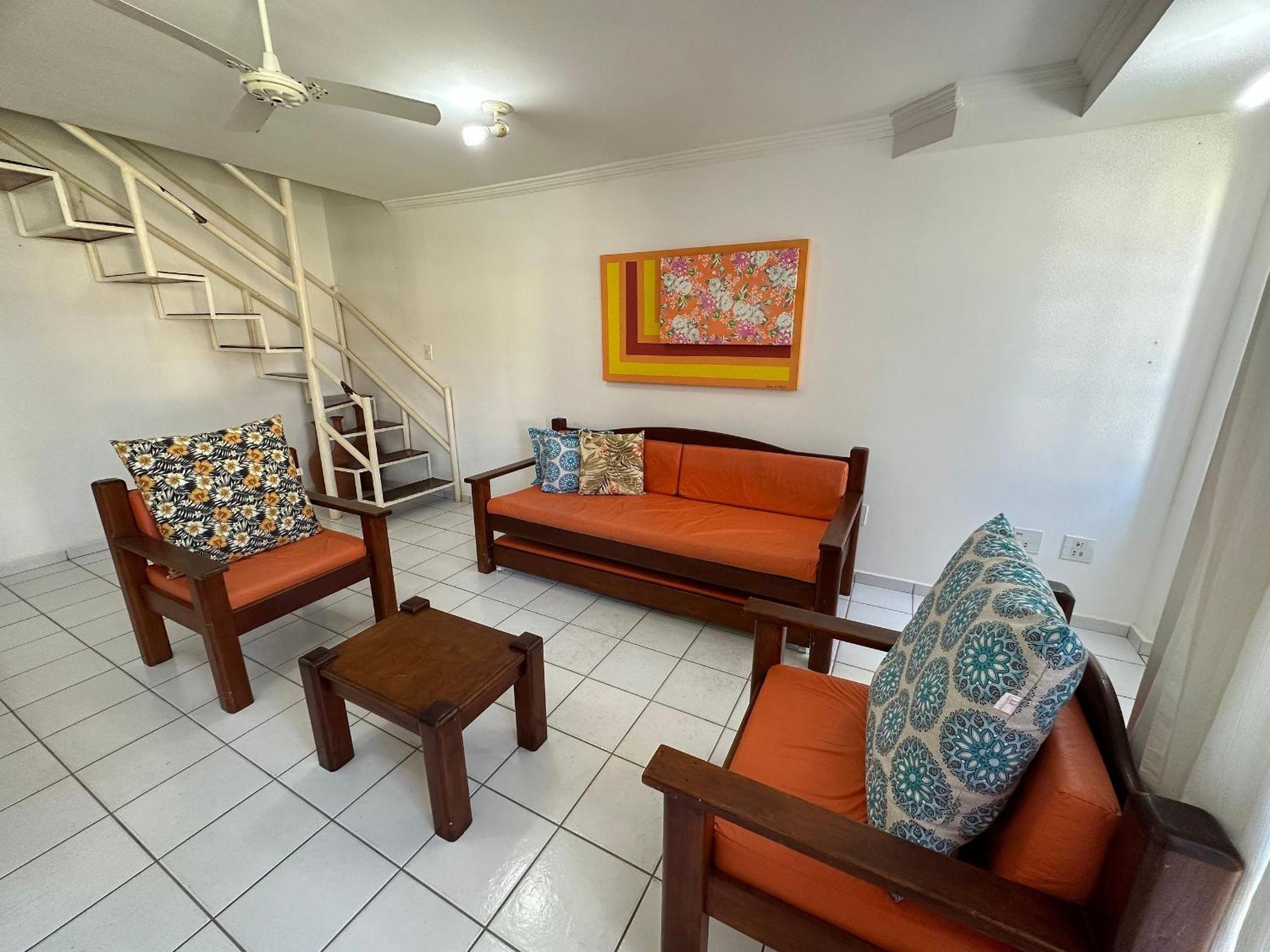 Casas com 2 ou 3 suítes no Residencial Jerusalem 2,frente mar em Coroa Vermelha (BA), condomíonio com piscina, sauna e portaria 24hrs atravessou a rua está