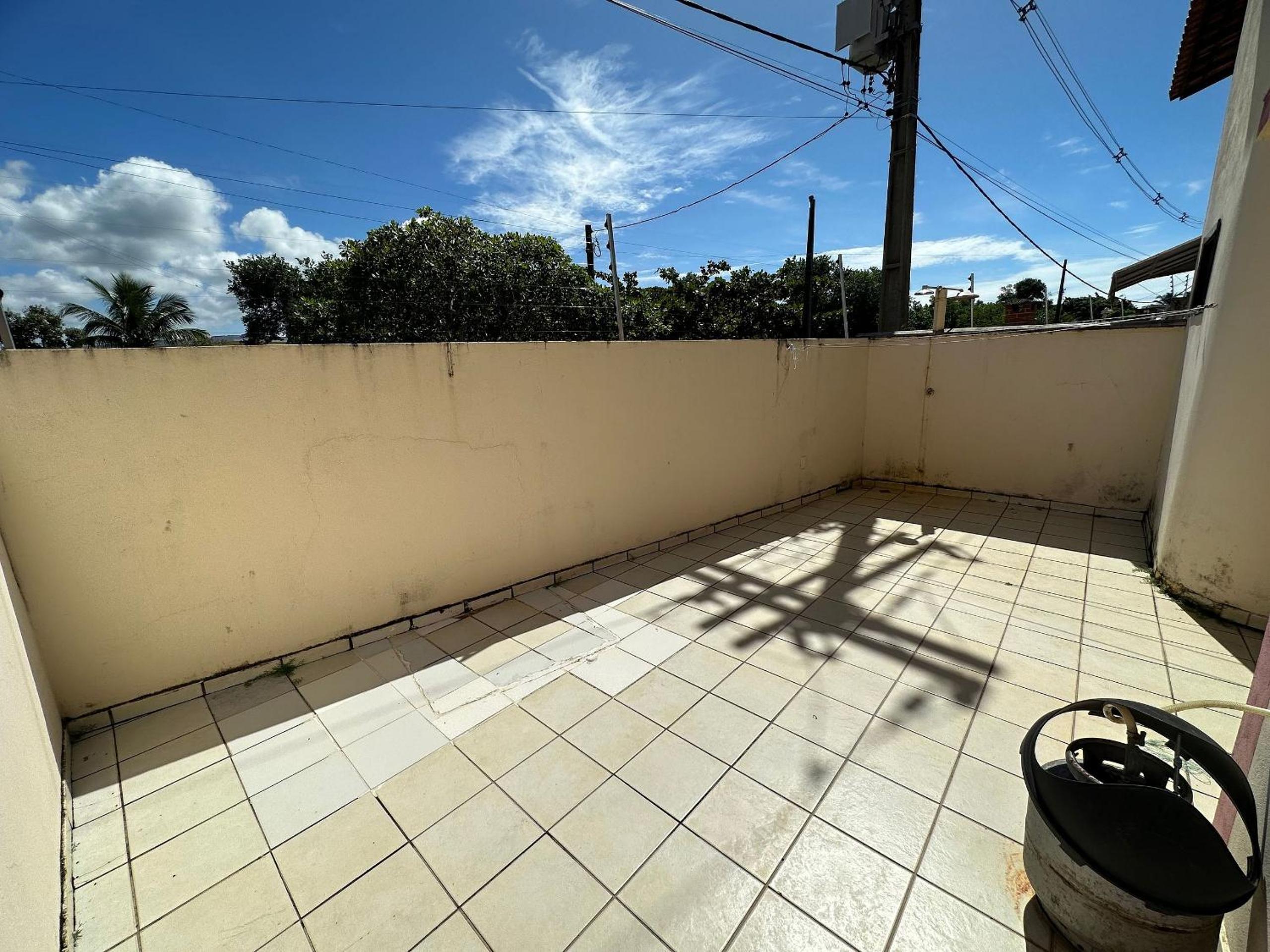 Casas com 2 ou 3 suítes no Residencial Jerusalem 2,frente mar em Coroa Vermelha (BA), condomíonio com piscina, sauna e portaria 24hrs atravessou a rua está