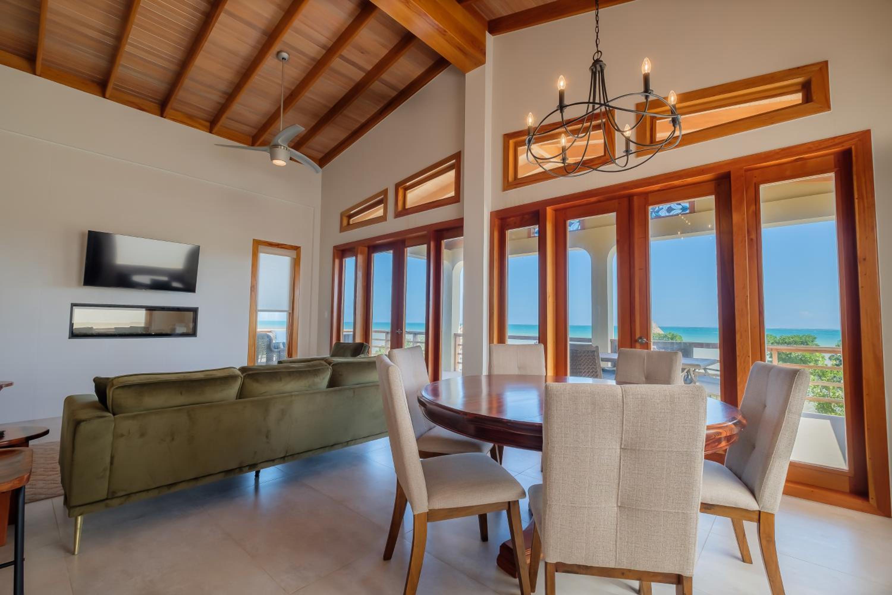 Suite 2 at Island Pearl Gold Standard Certified