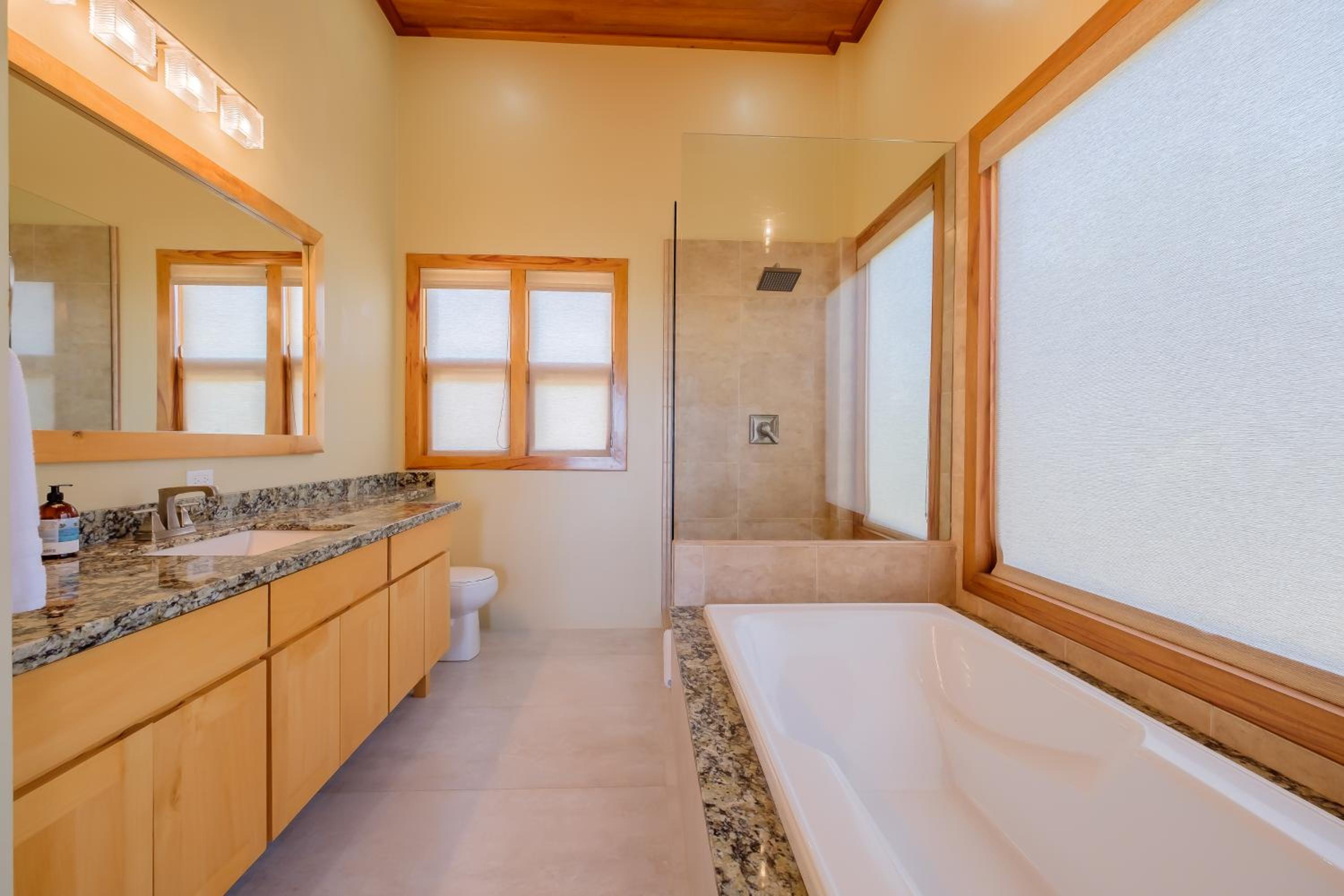 Suite 2 at Island Pearl Gold Standard Certified