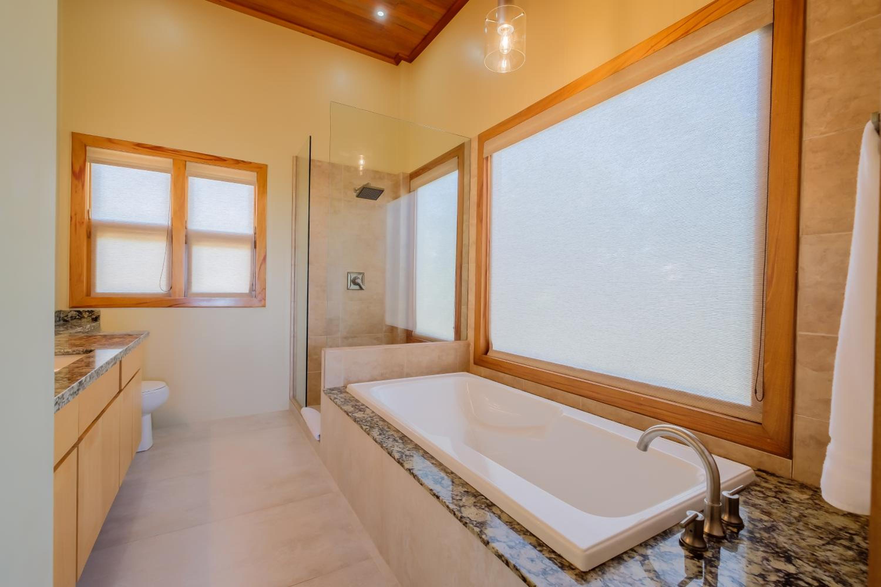 Suite 2 at Island Pearl Gold Standard Certified
