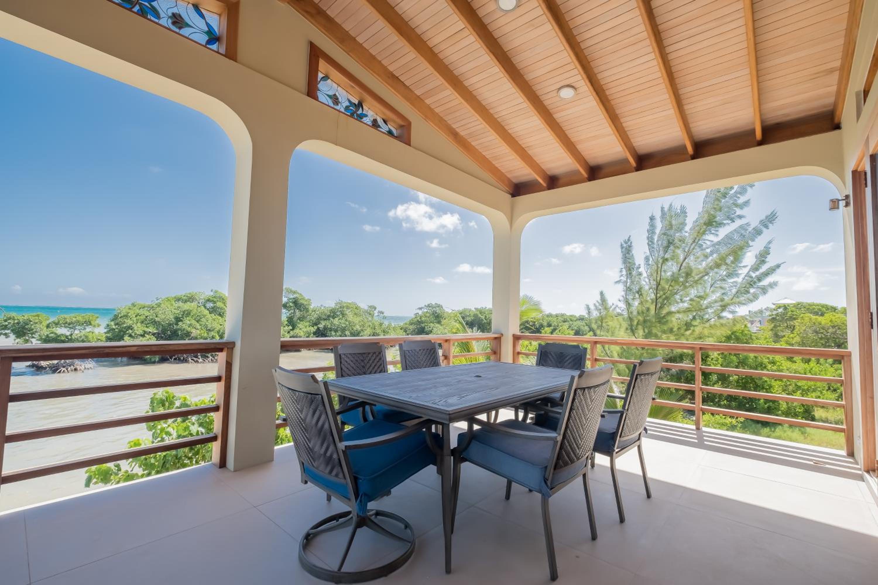 Suite 2 at Island Pearl Gold Standard Certified