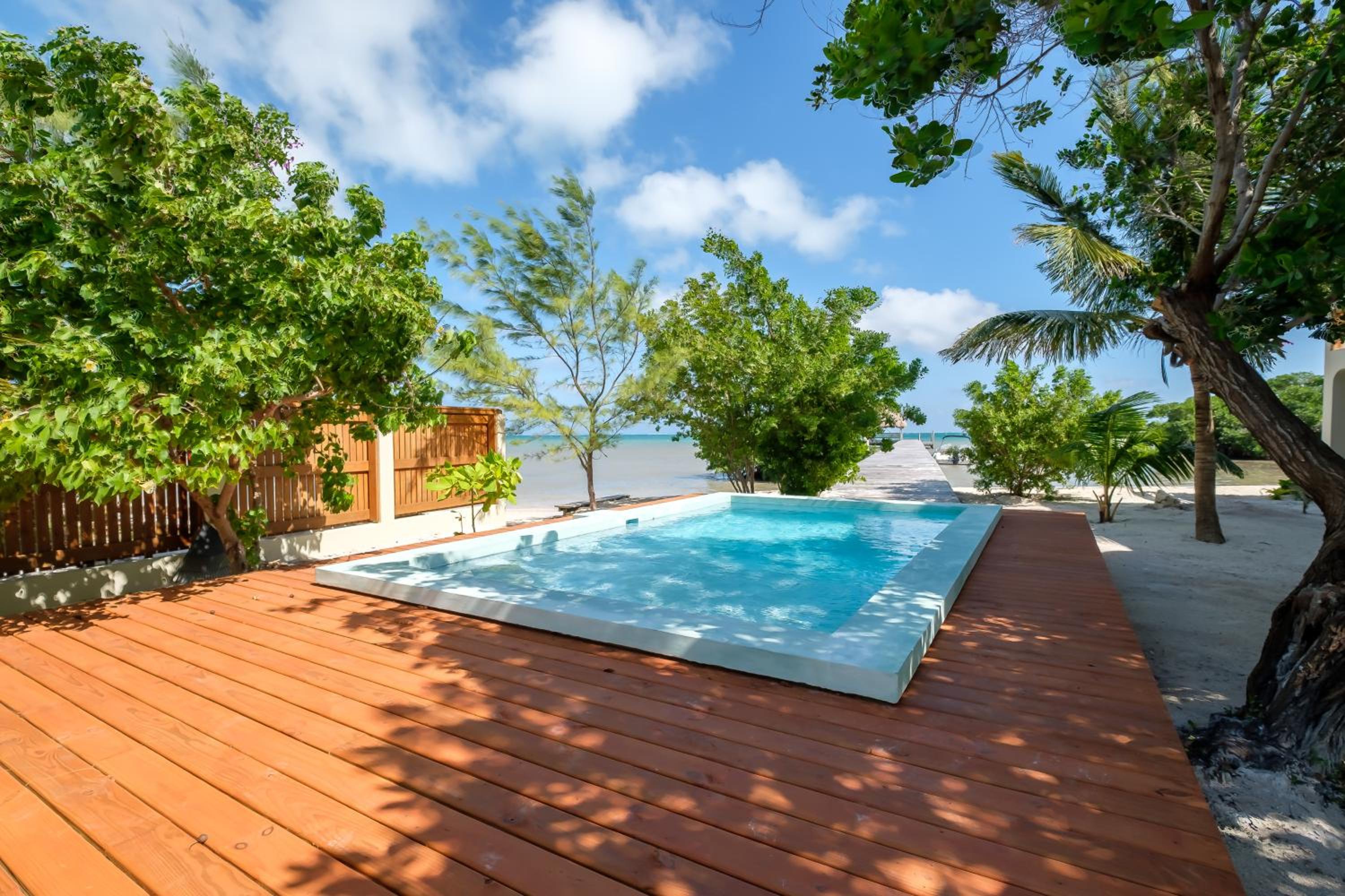 Suite 2 at Island Pearl Gold Standard Certified