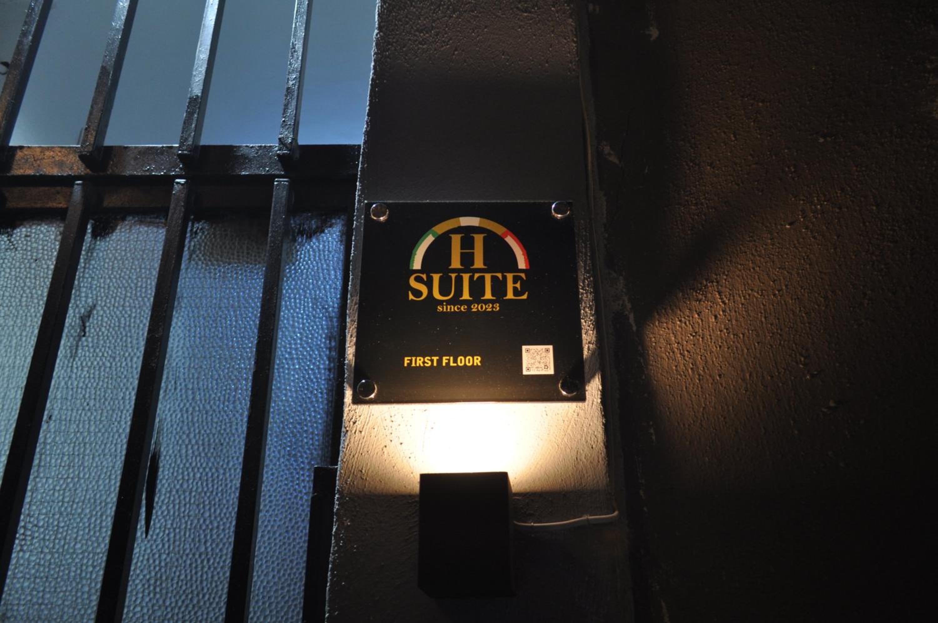 HSUITE