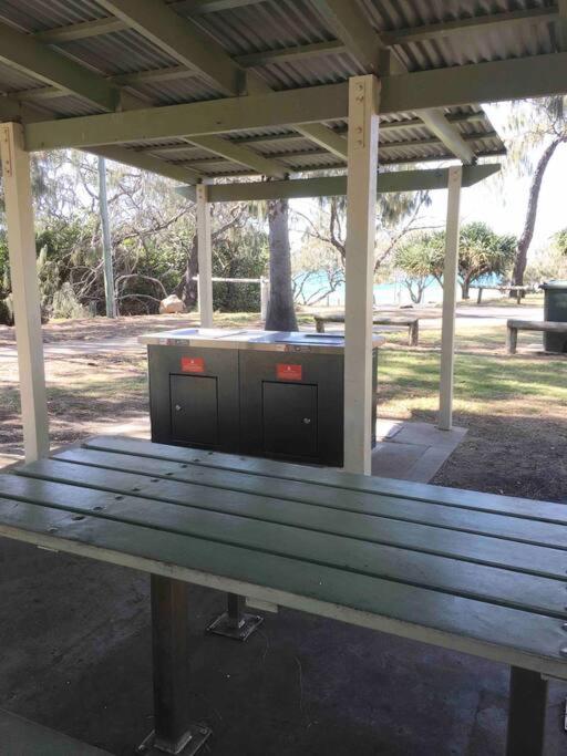 Anchors Away at Innes Park Opp Park & Beach dogs welcome inside