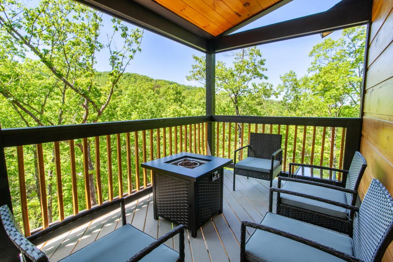 Sweet Honey Lodge - Newly Built Luxury Escape view 3