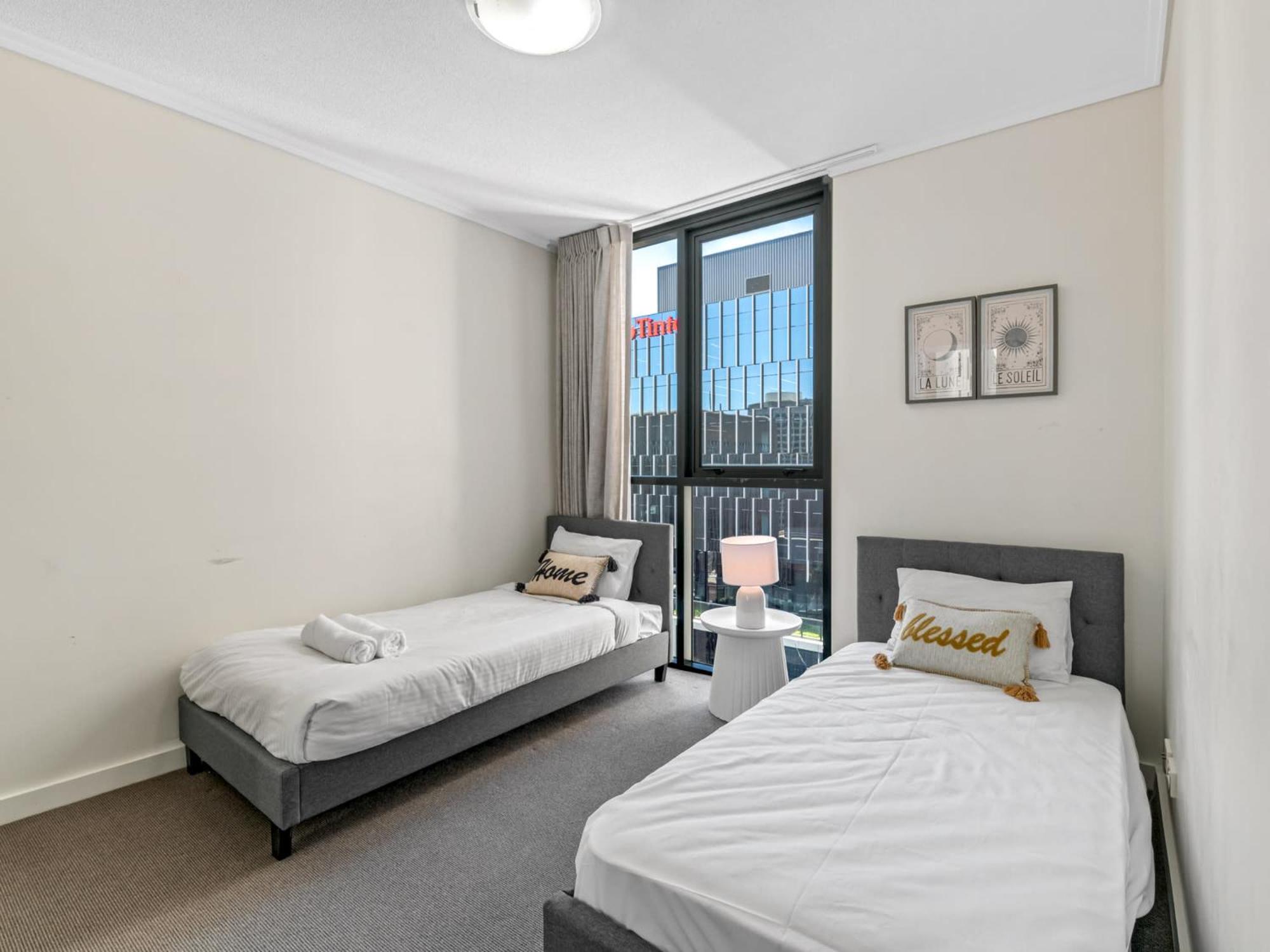 City Centre 3BR Apartment with Stunning Views