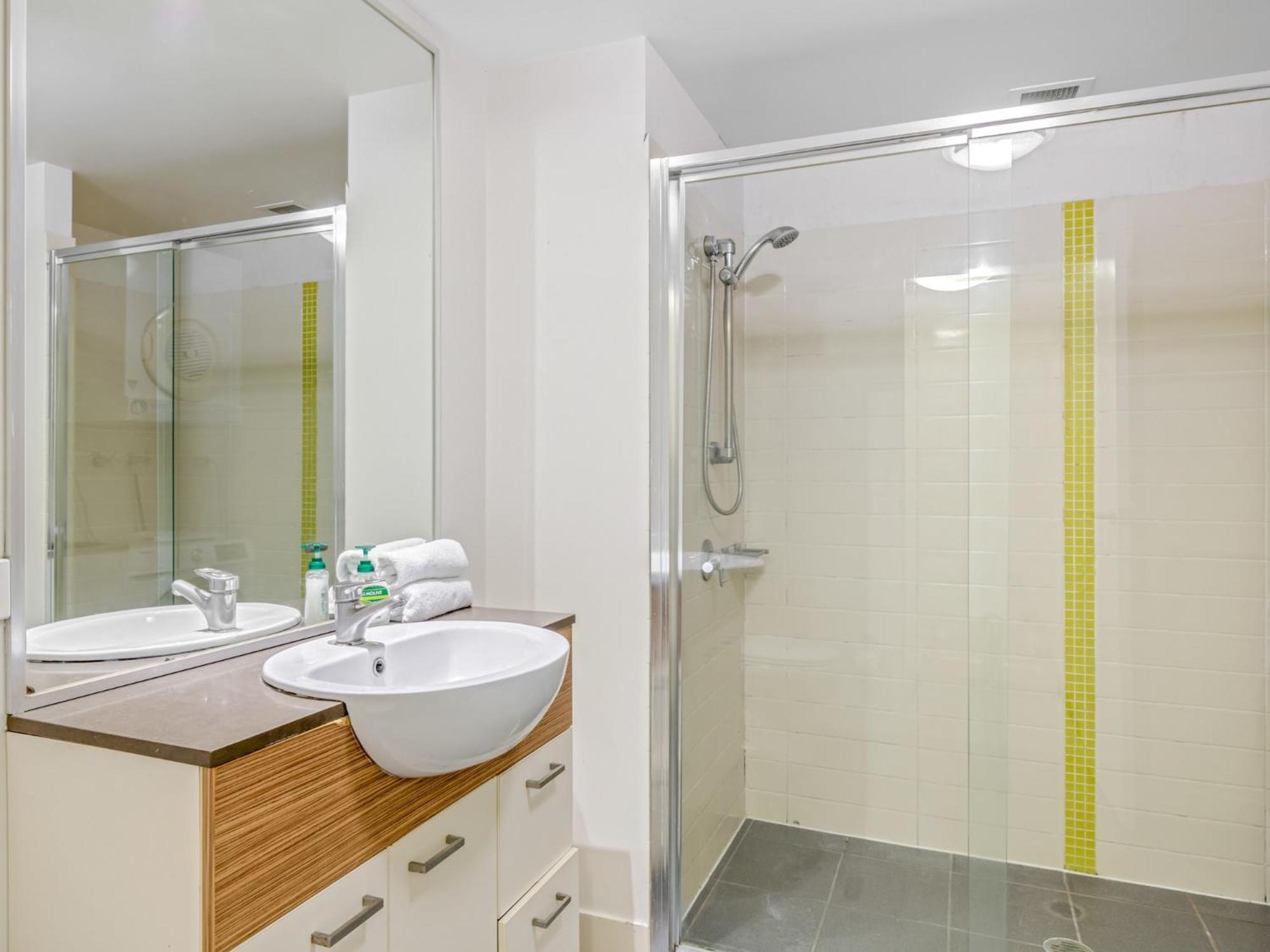 City Centre 3BR Apartment with Stunning Views