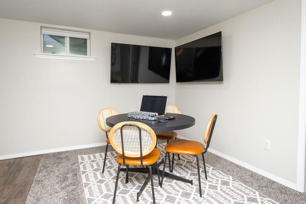 Hotel NEW Charming Home in the Heart of North Fargo - Image 1