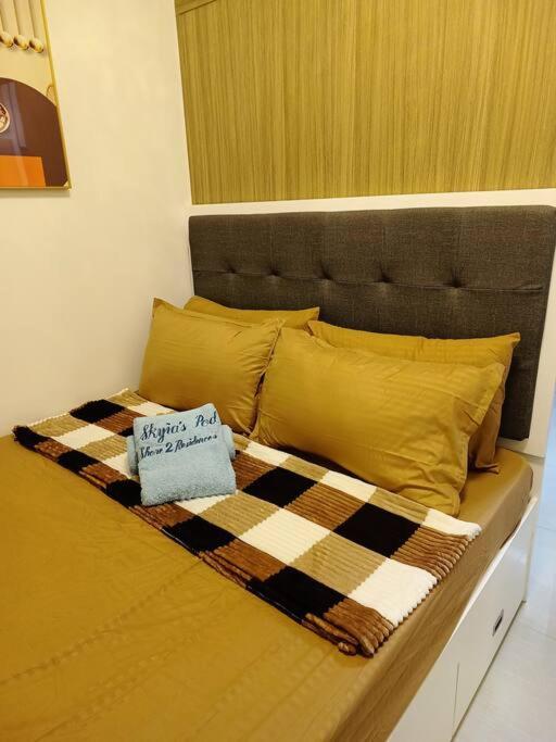 Skyia's Pod a Premier Suite at Shore 2 Residences view 5