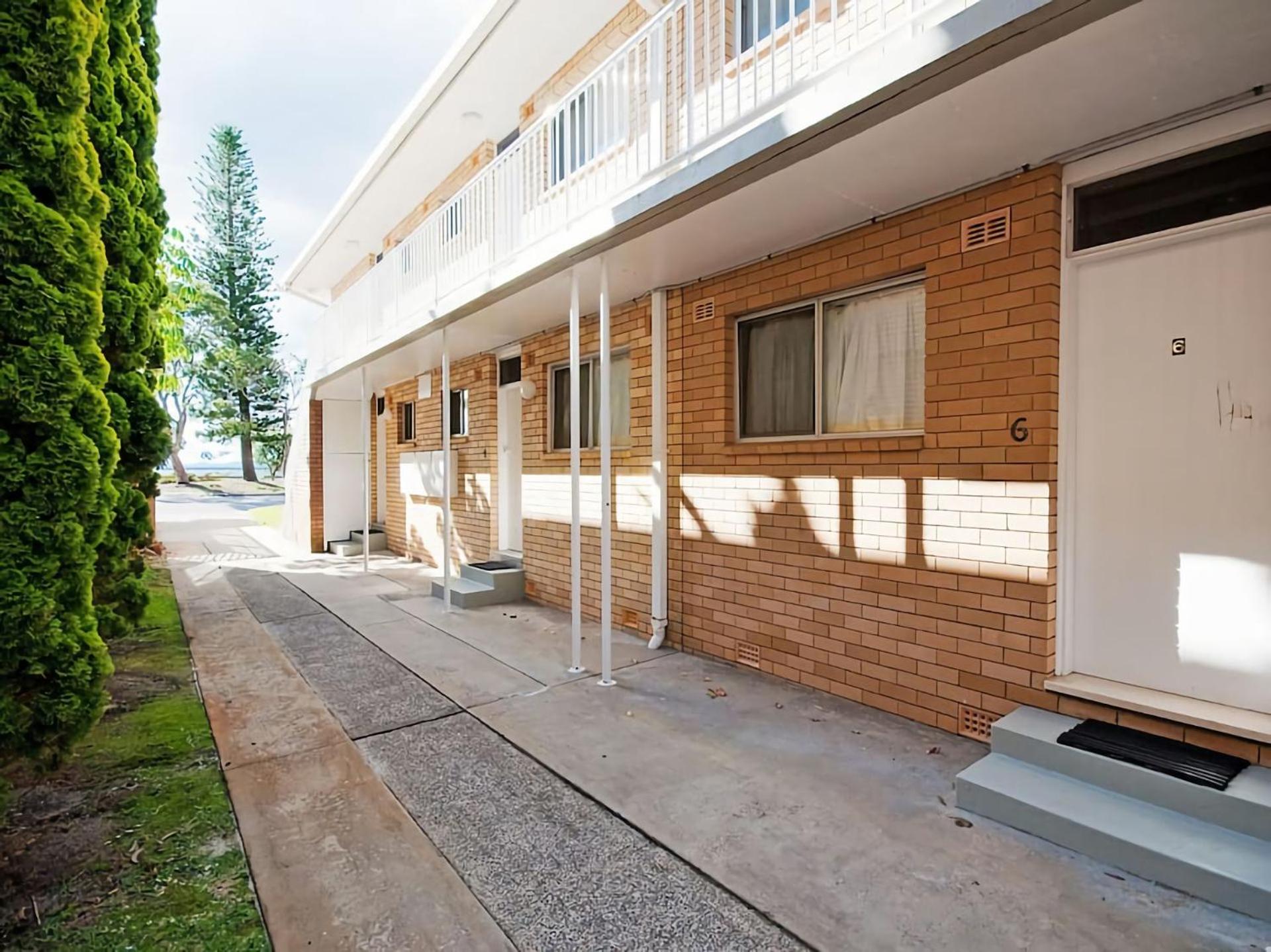 Beachside Shoal Bay Unit 6