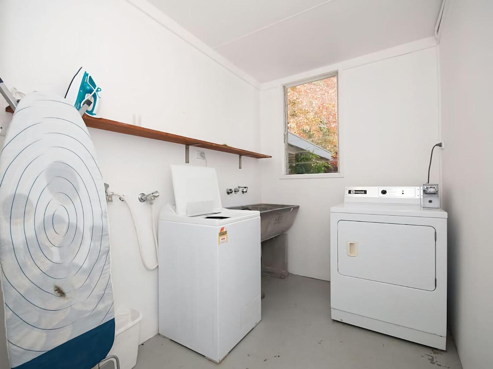 Beachside Shoal Bay Unit 4