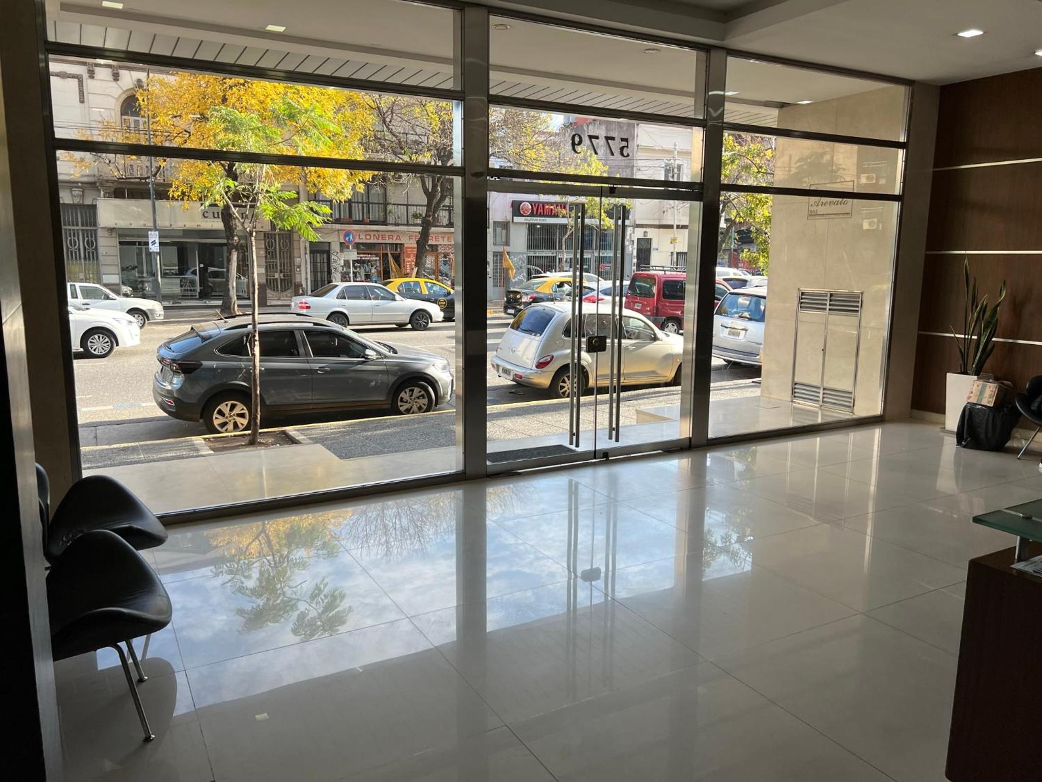 2 ampios ambientes Av Cordoba-Palermo-Exelente ubicacion