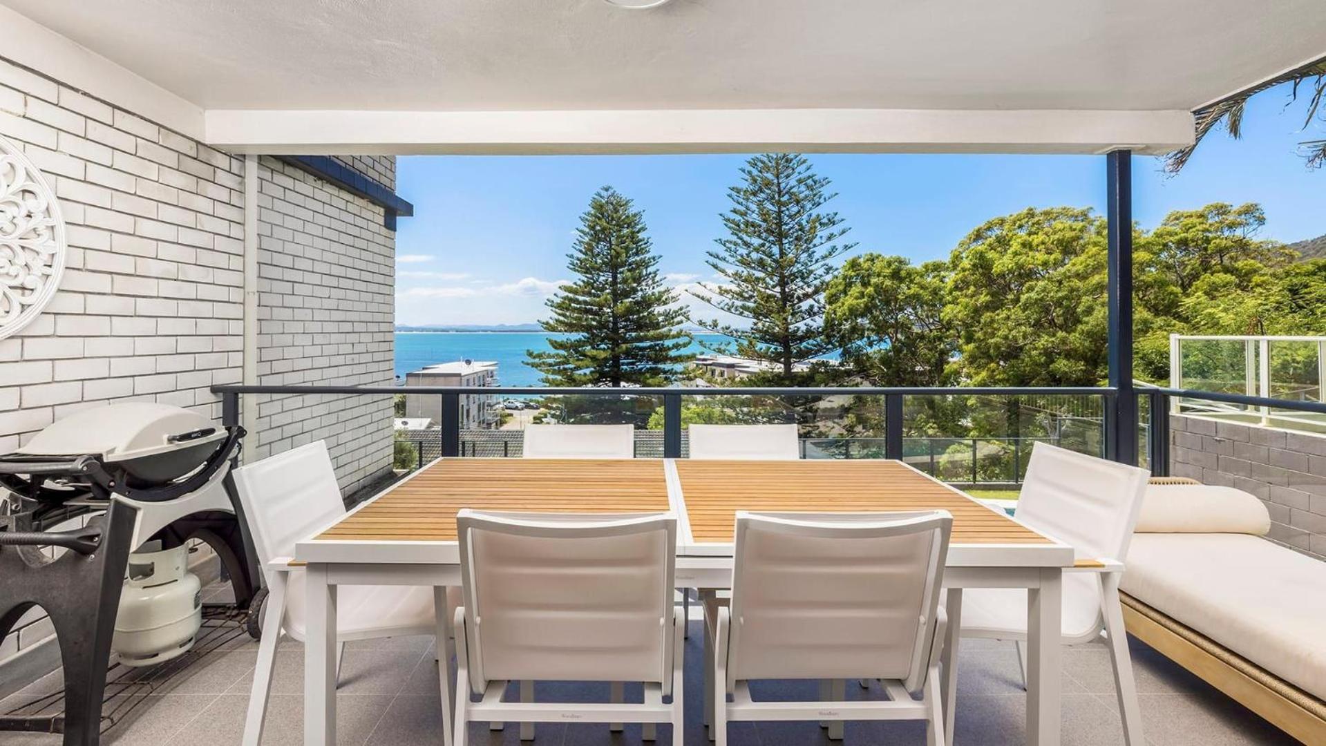 Luxury Escape Sundeck Shoal Bay