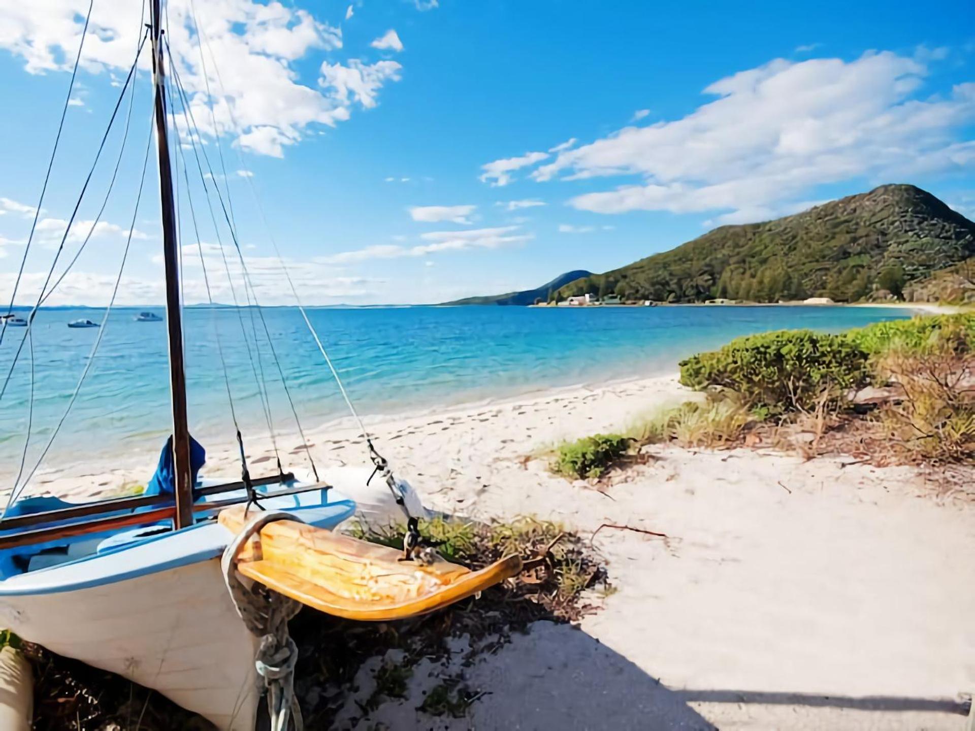Luxury Escape Sundeck Shoal Bay