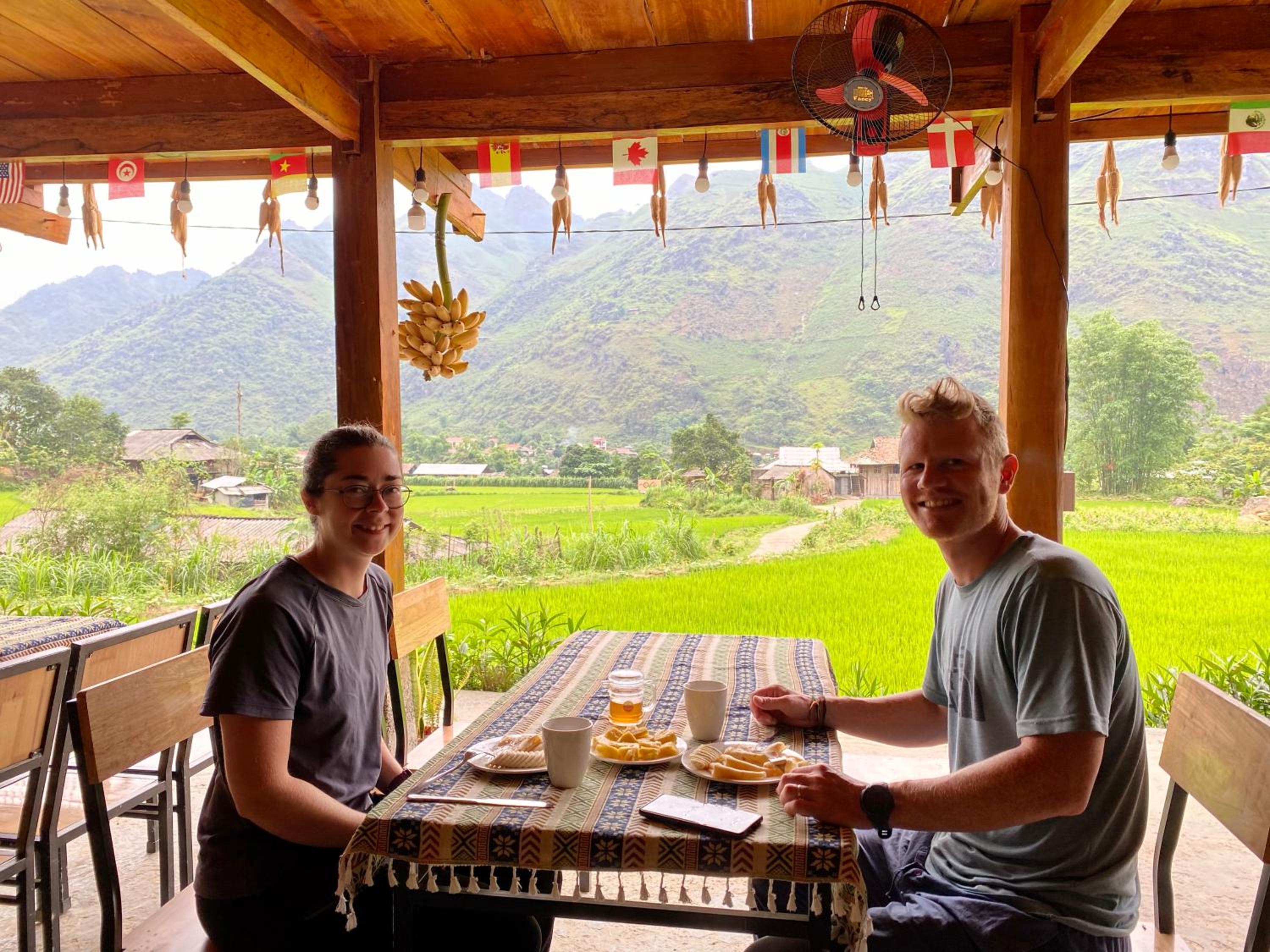Du Gia Field View Homestay