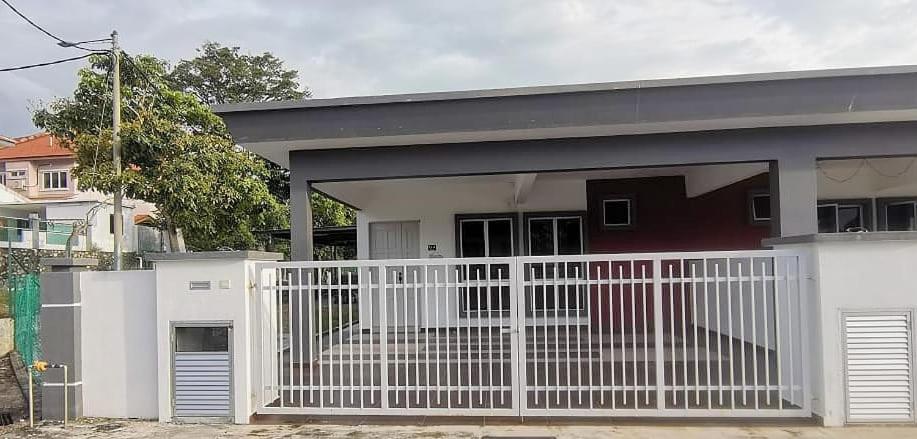 Arowana Port Dickson Homestay