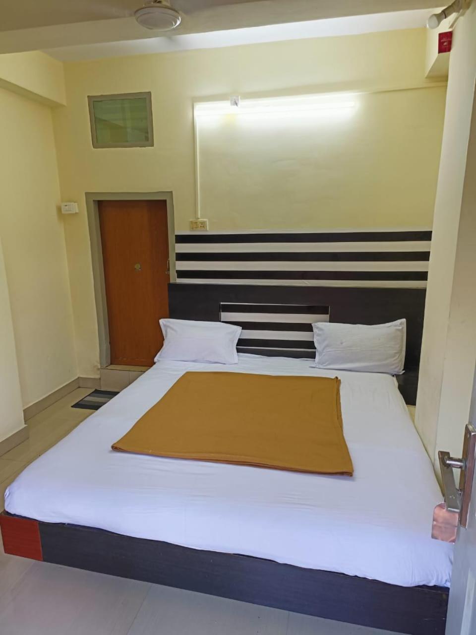 Hotel Orginal Residency view 3