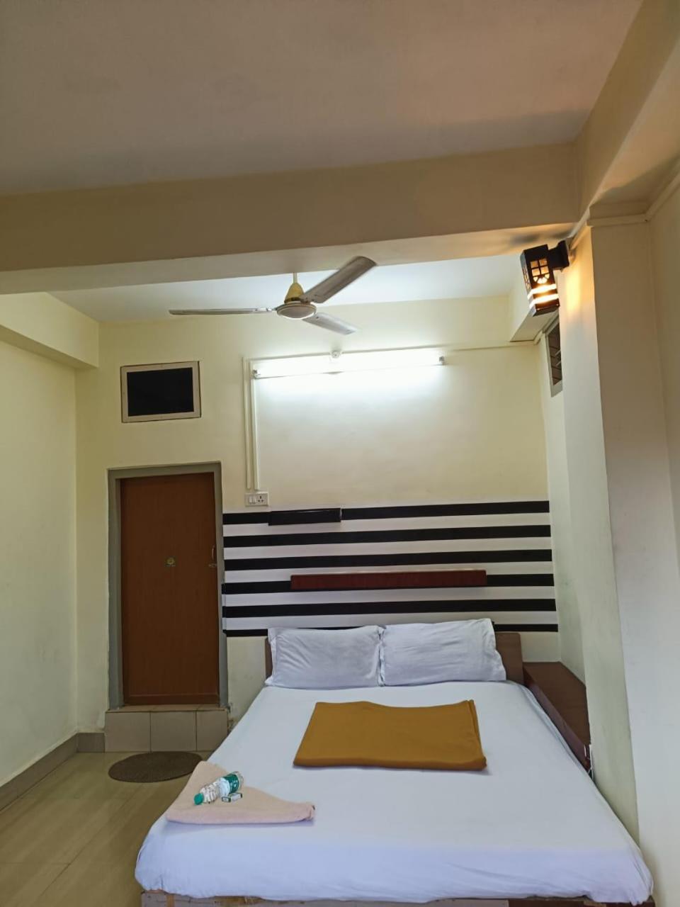 Hotel Orginal Residency view 4