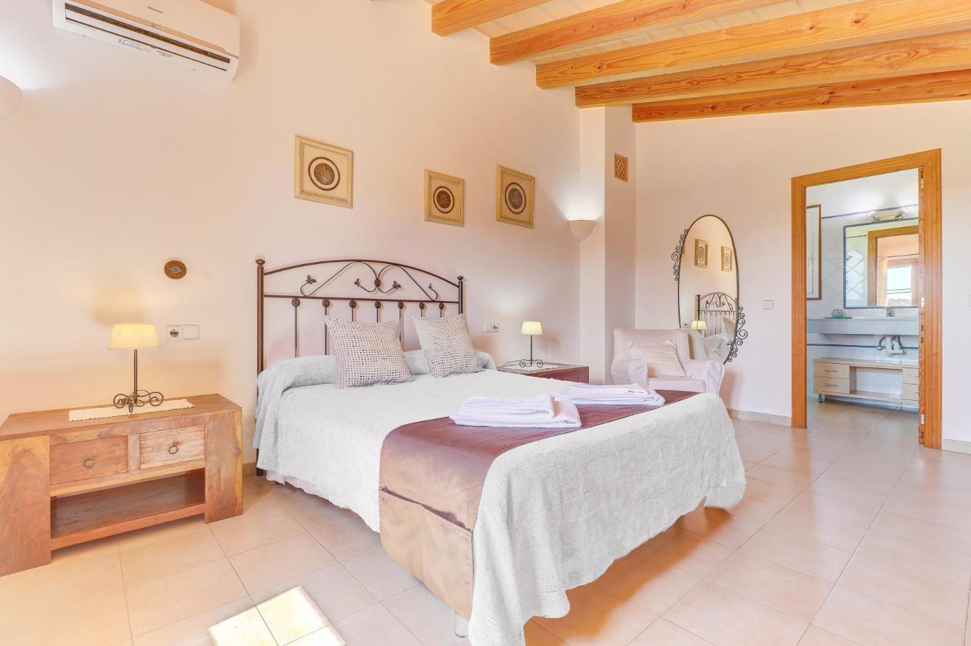 Villa Almadravet by Villa Plus
