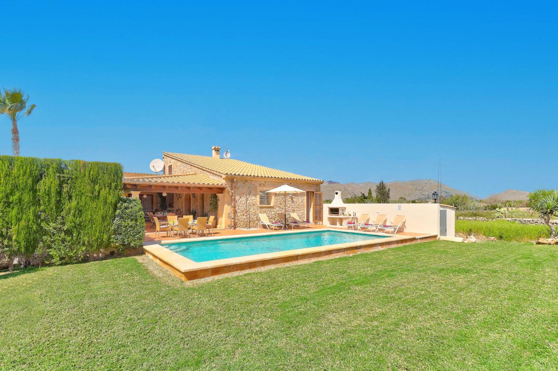 Villa Almadravet by Villa Plus