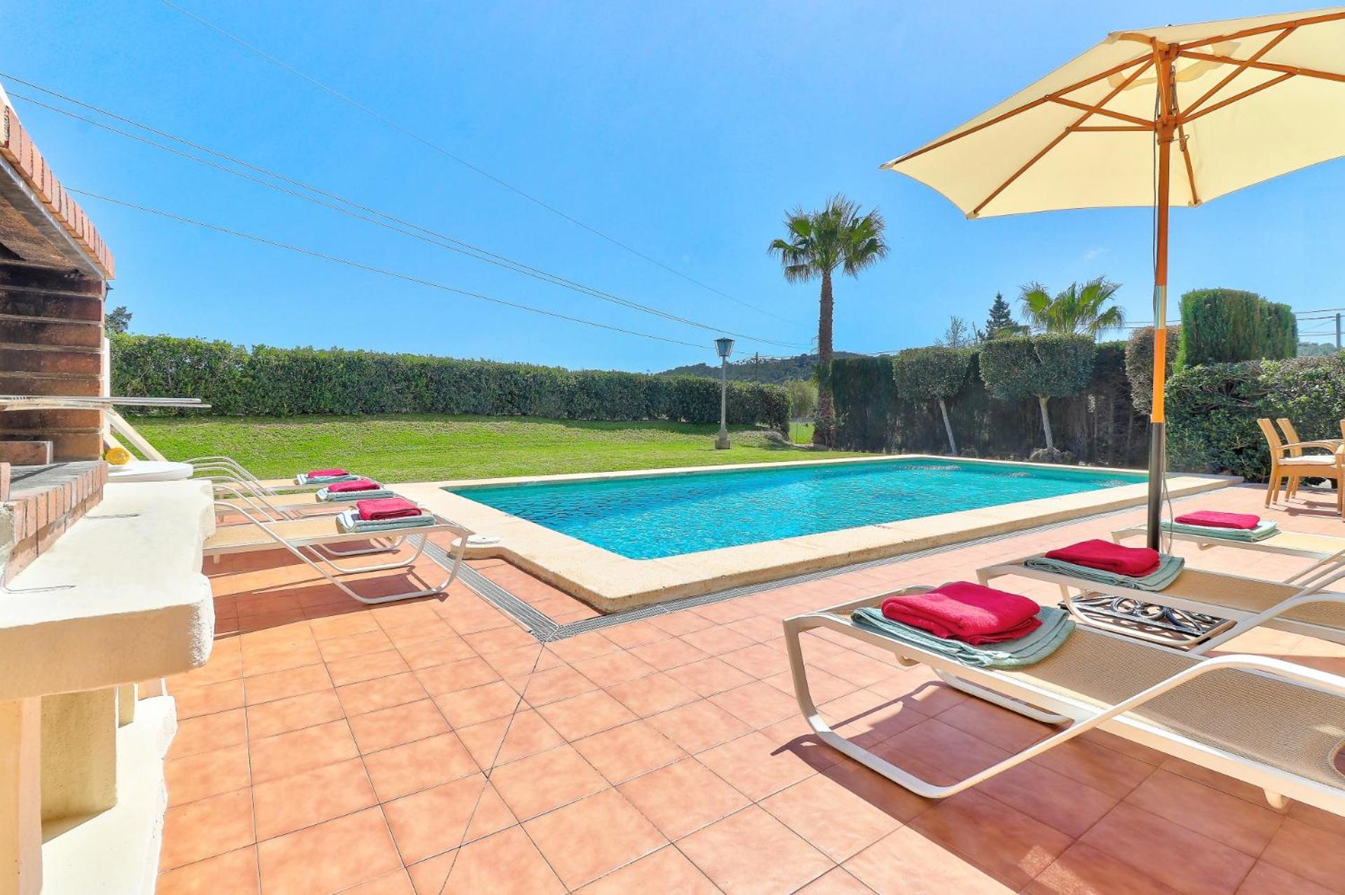 Villa Almadravet by Villa Plus