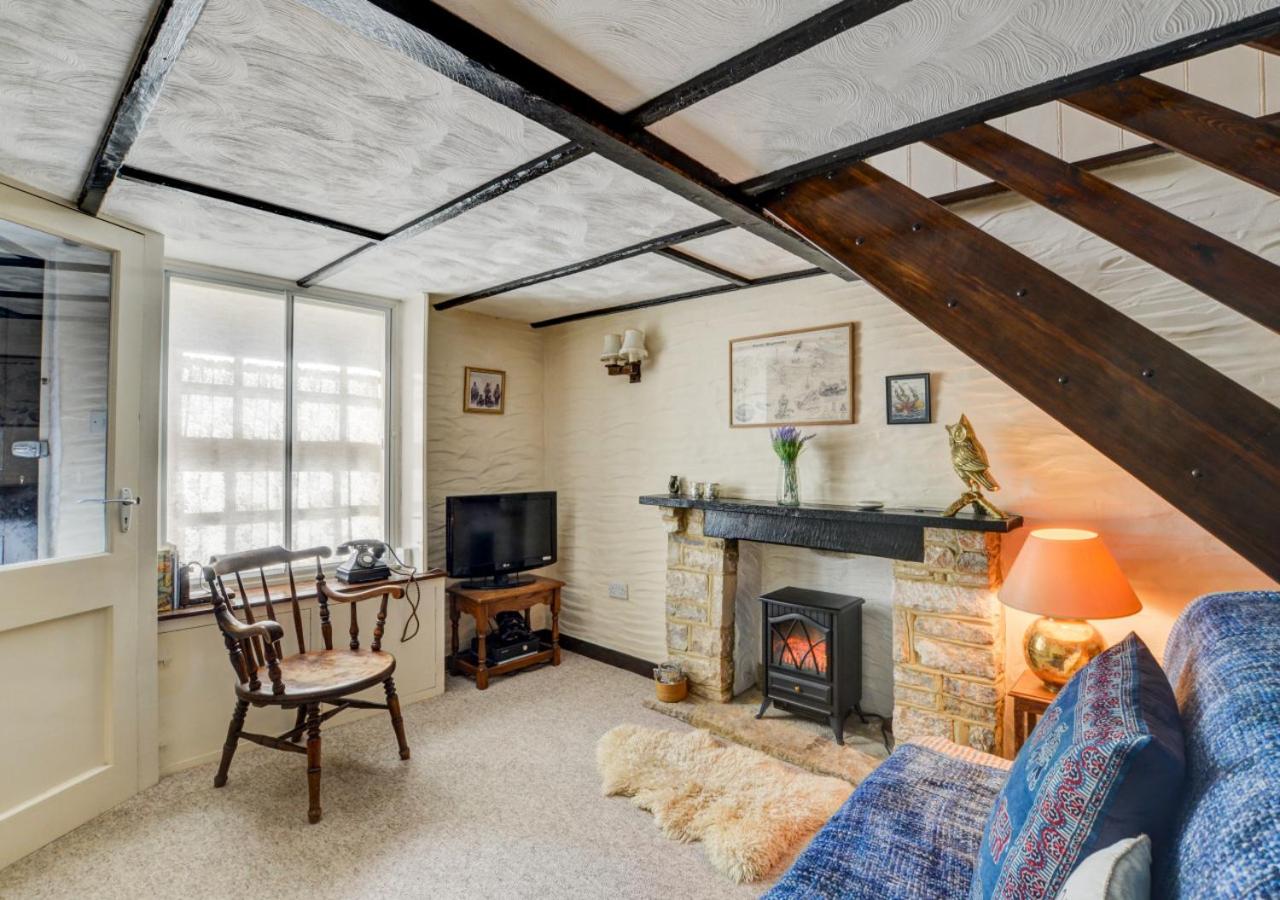 2 Bed in Swanage oc-wy415 view 2