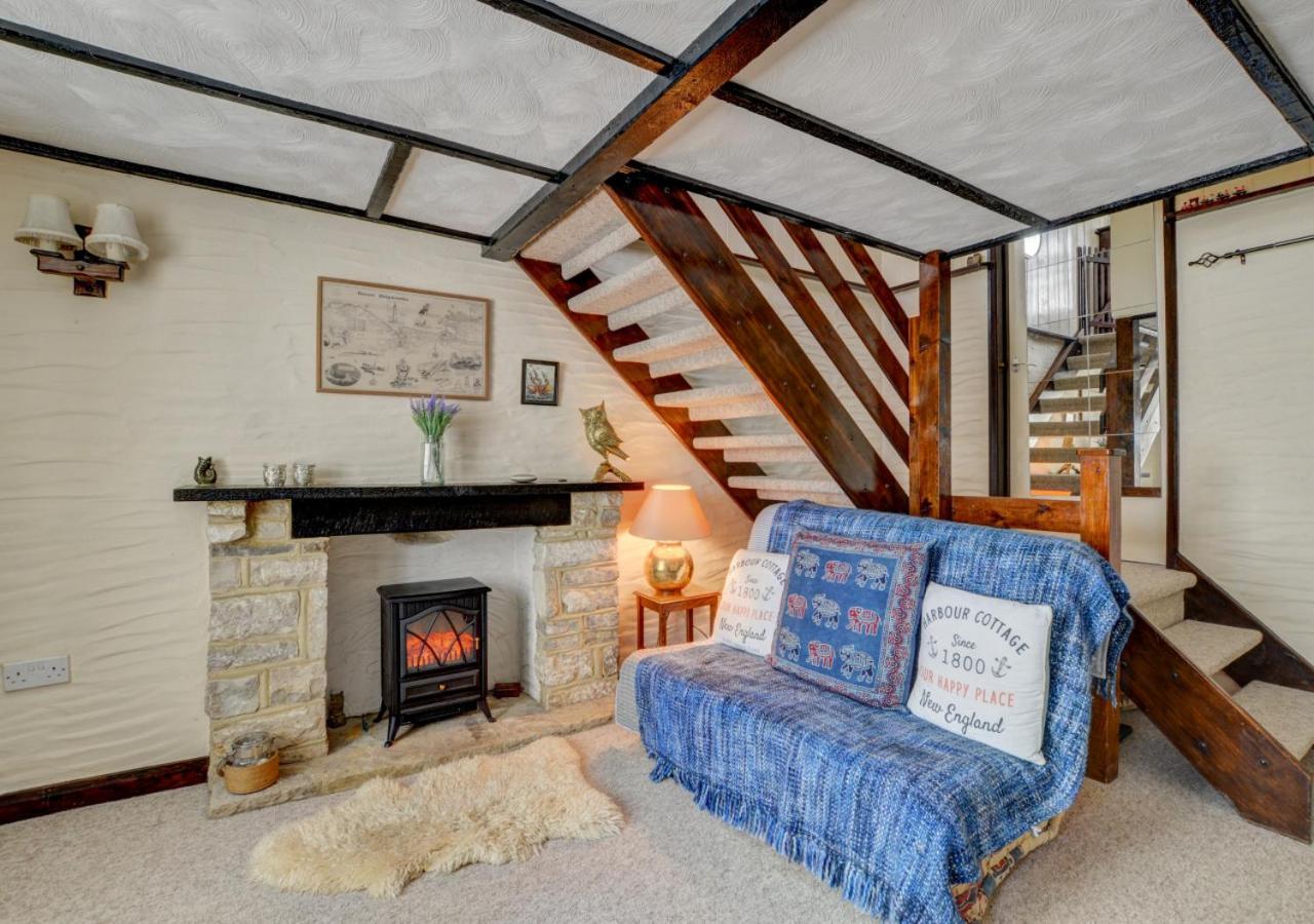 2 Bed in Swanage oc-wy415 view 3