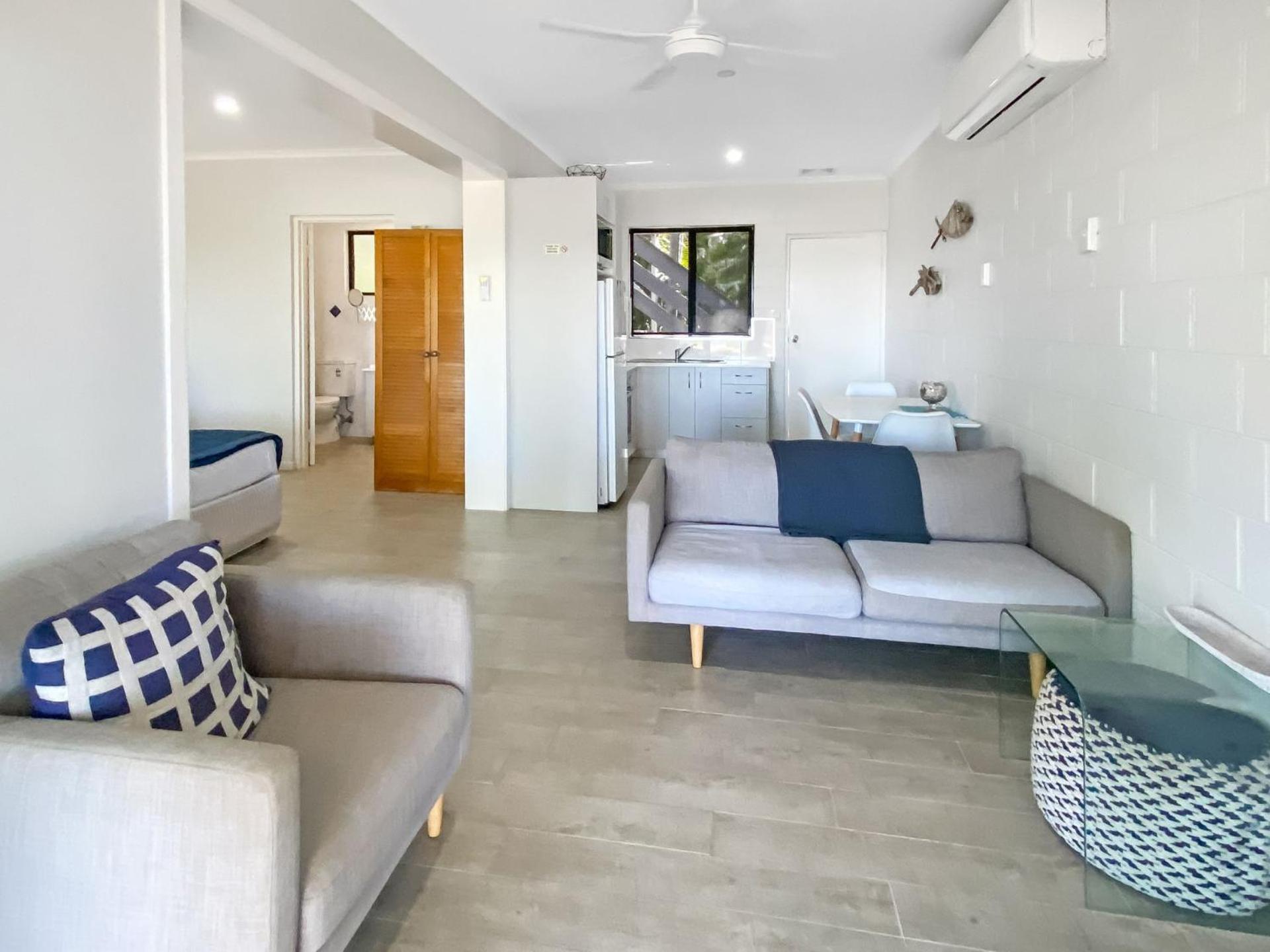 Beachside Palms Unit 4