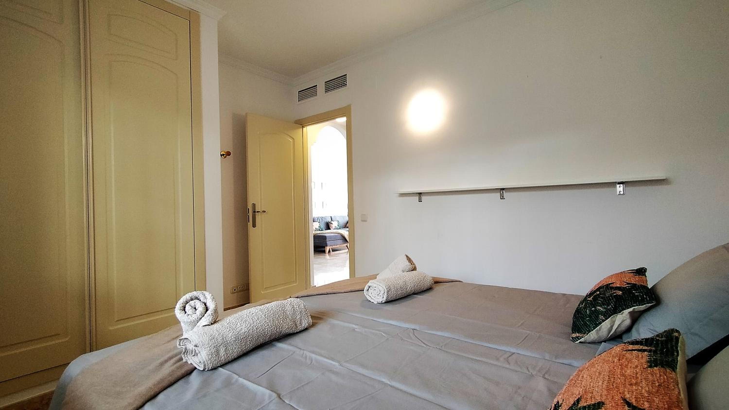 Las Palmeras, vue mer panoramique frontale, tout confort, avec parking photo 3