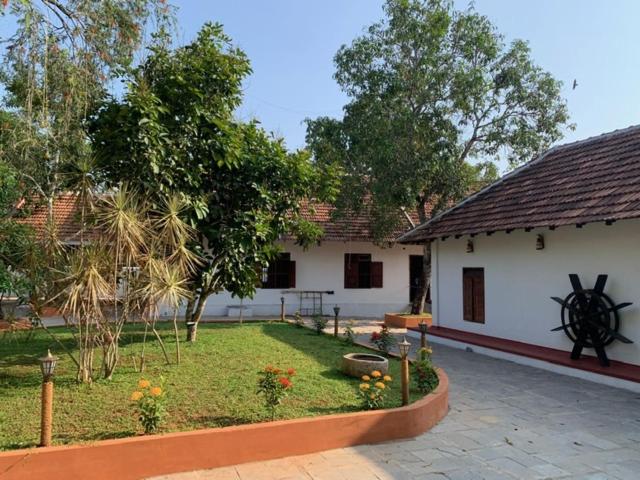 Abaamtharavadu