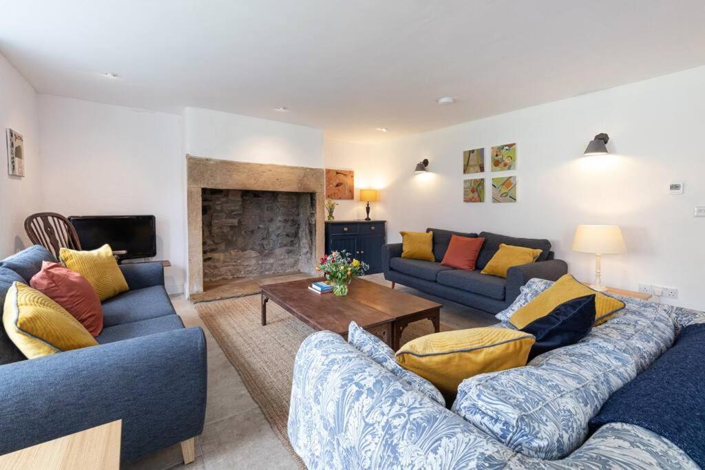 Dark Sky Retreat Perfect to Gather and Celebrate! view 3