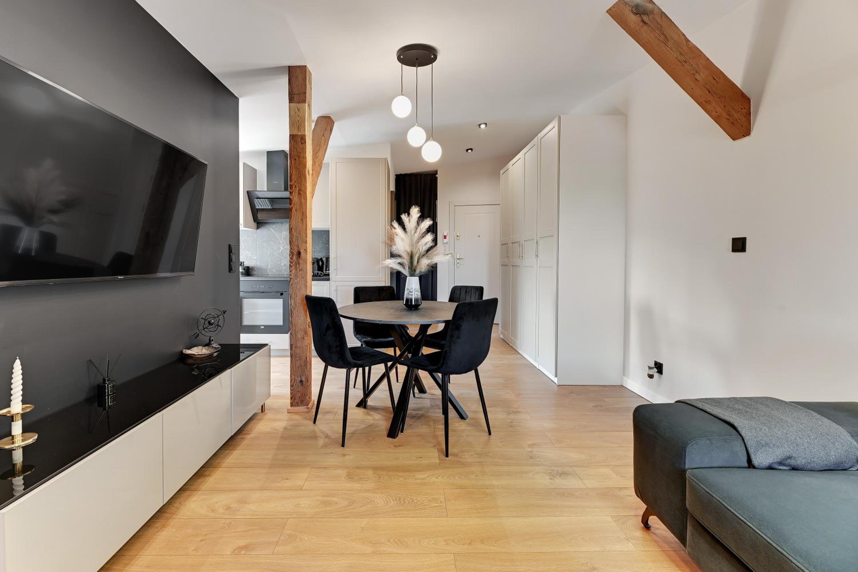 Grunwaldzka Attic by Downtown Apartments