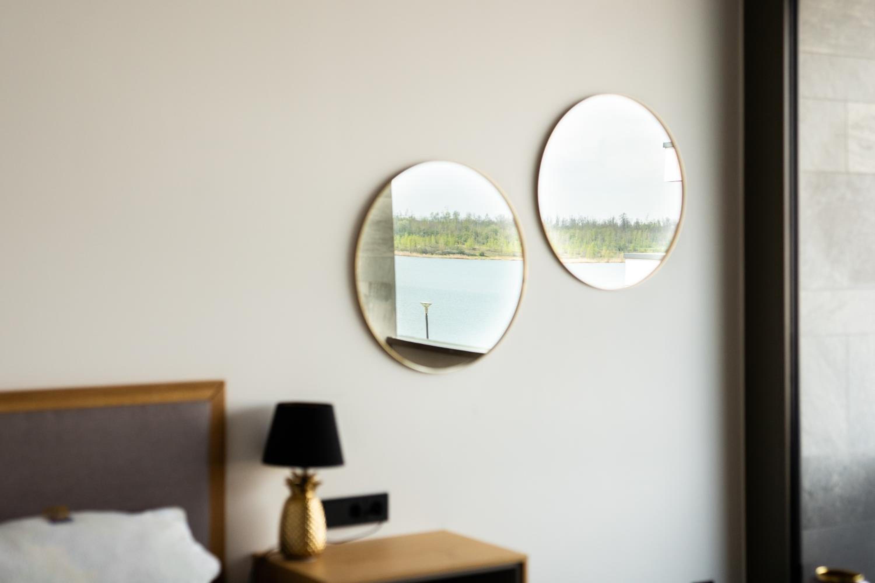 LAKESIDE Apartements