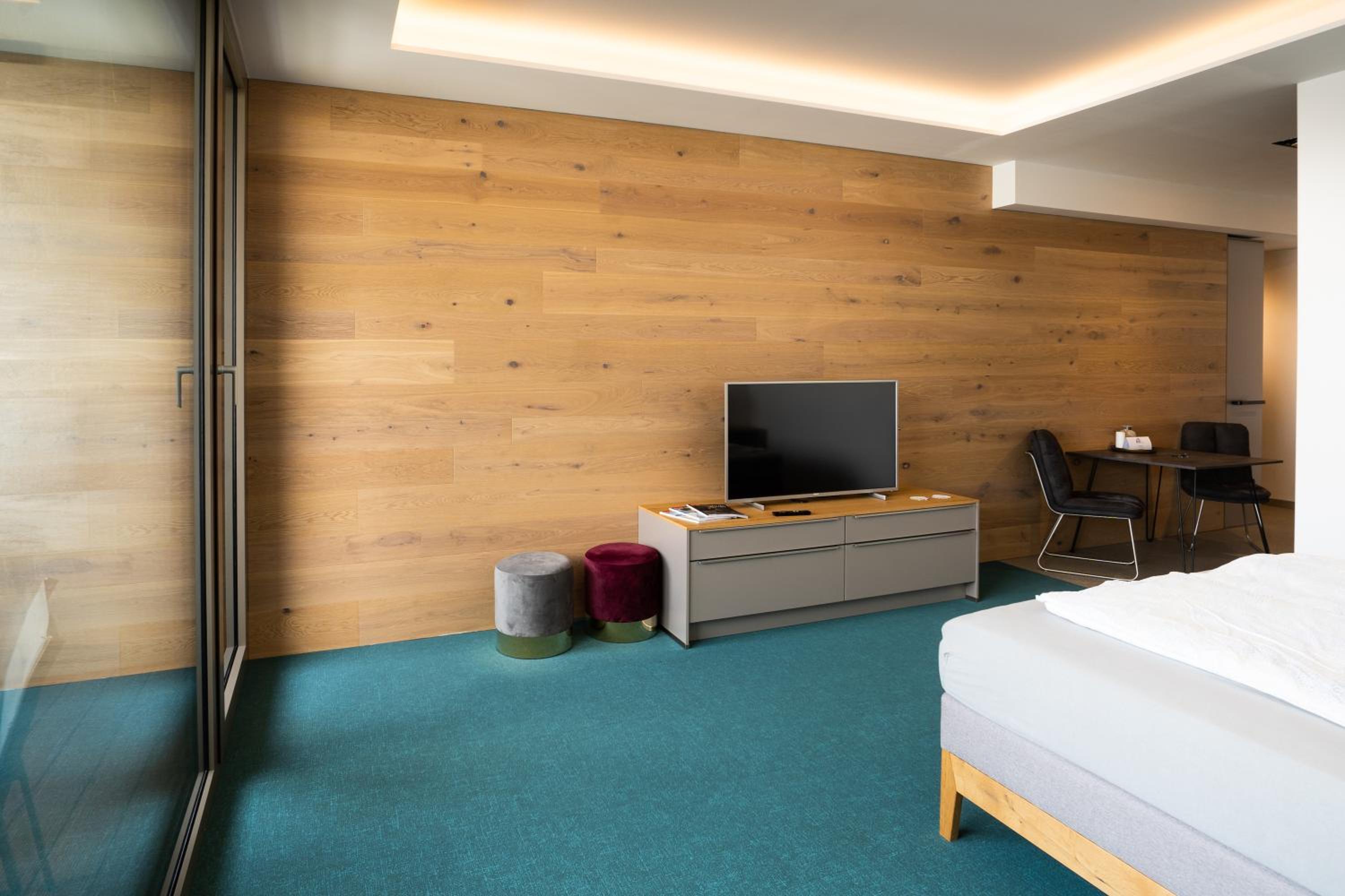 LAKESIDE Apartements