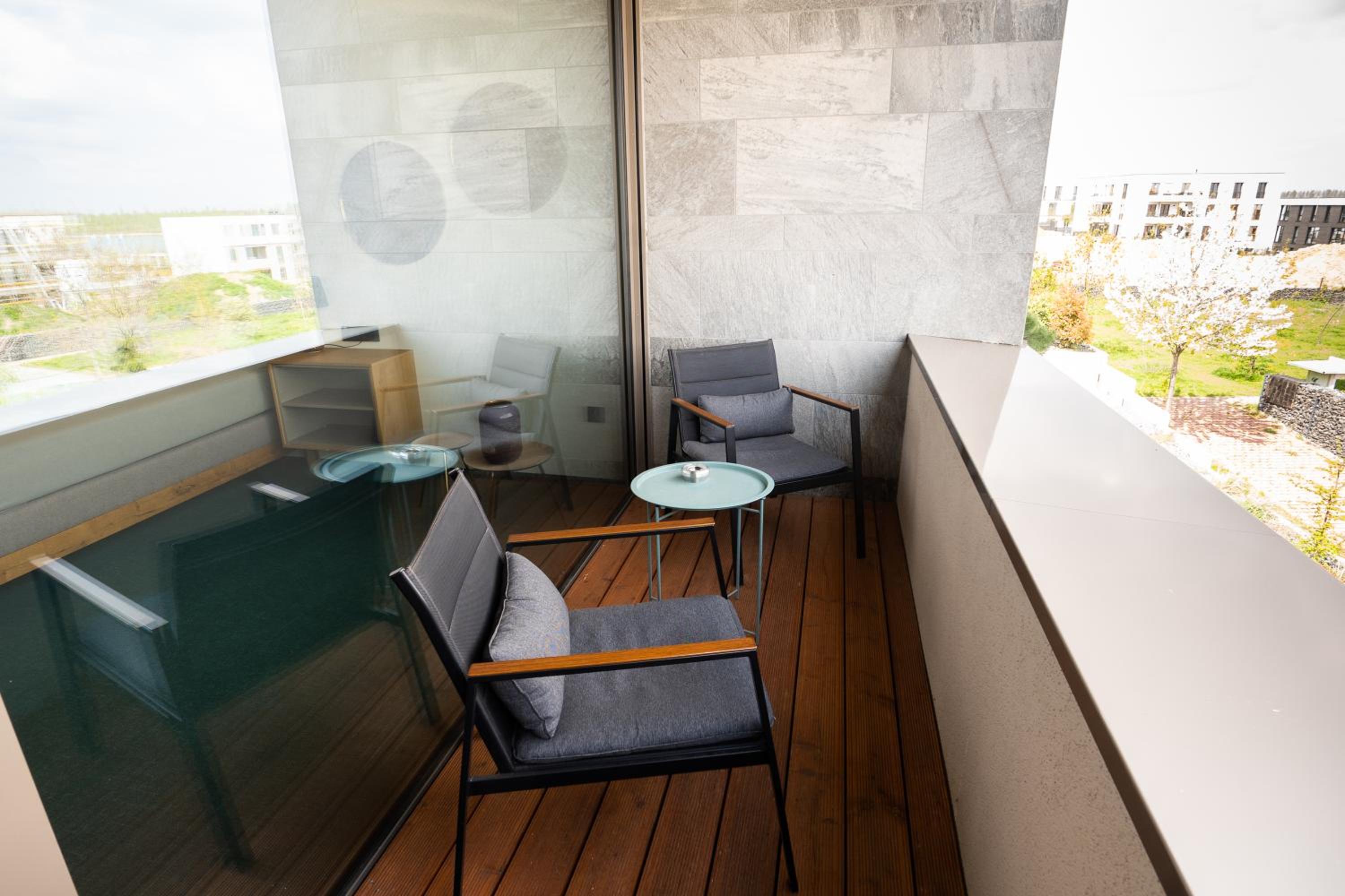LAKESIDE Apartements