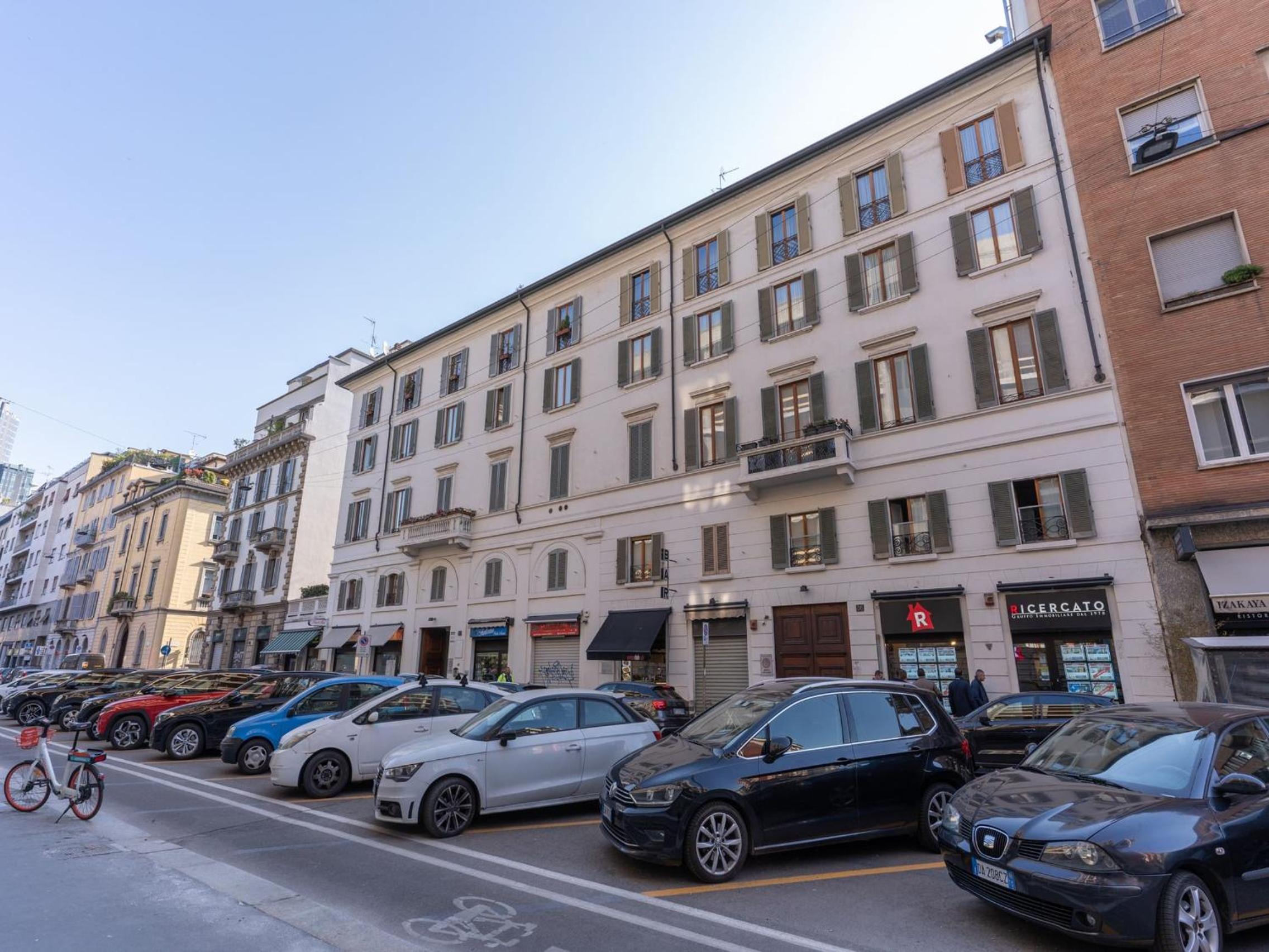 The Best Rent - Gorgeous two-bedroom apartment in Porta Nuova district
