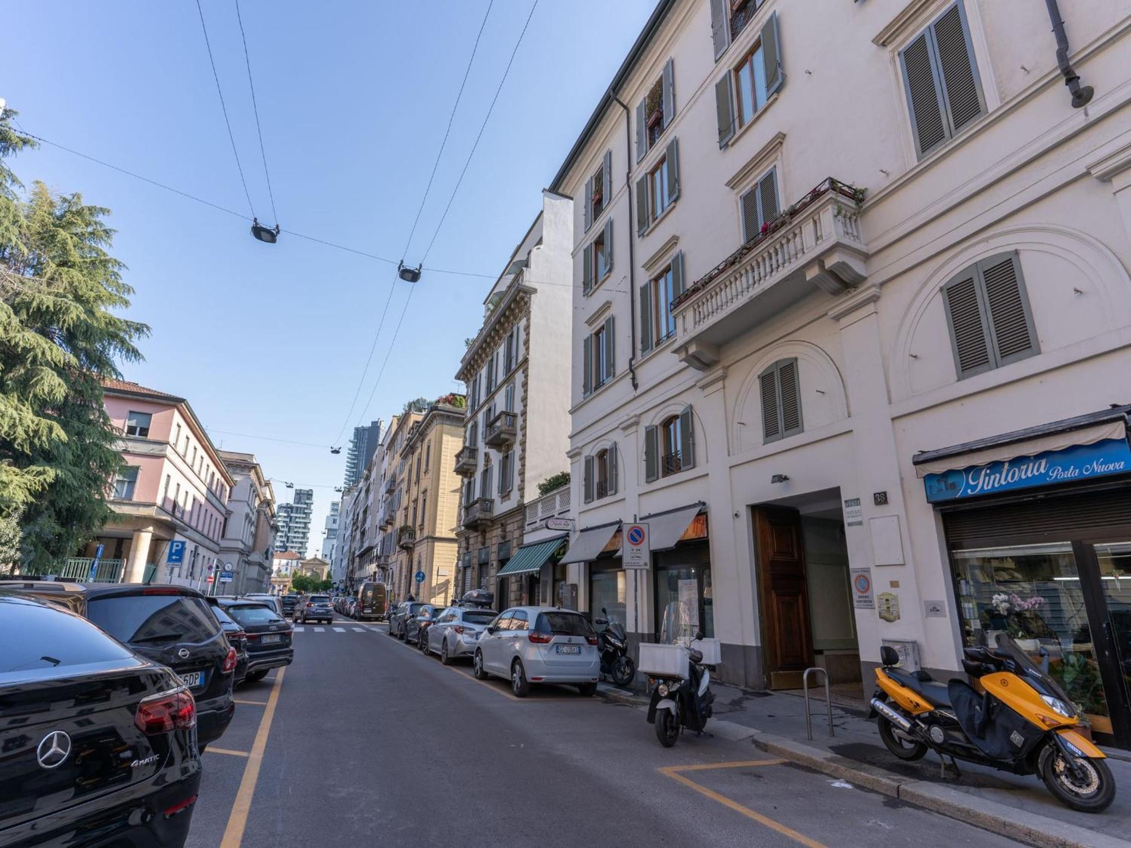 The Best Rent - Gorgeous two-bedroom apartment in Porta Nuova district