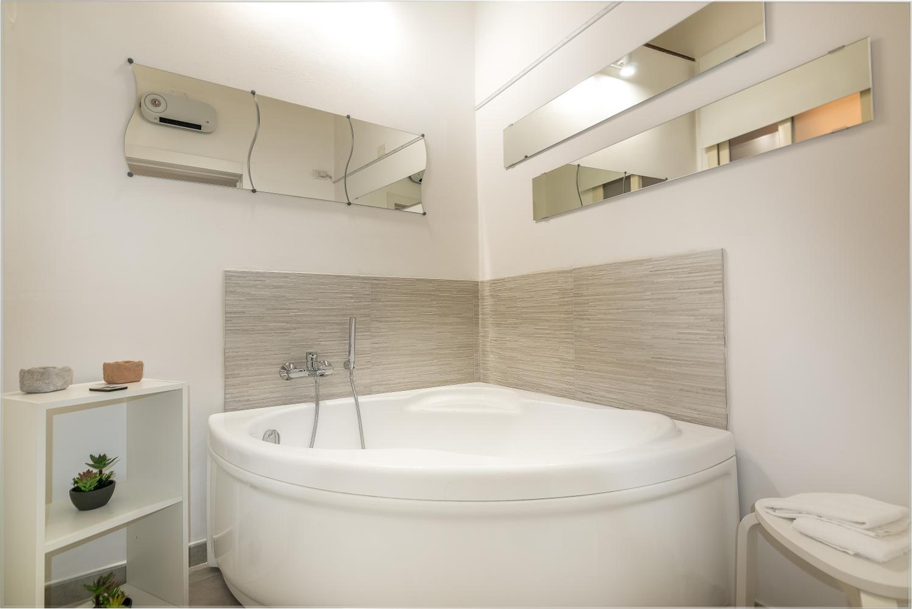 Apulian Dreams en Brindisi — bathroom