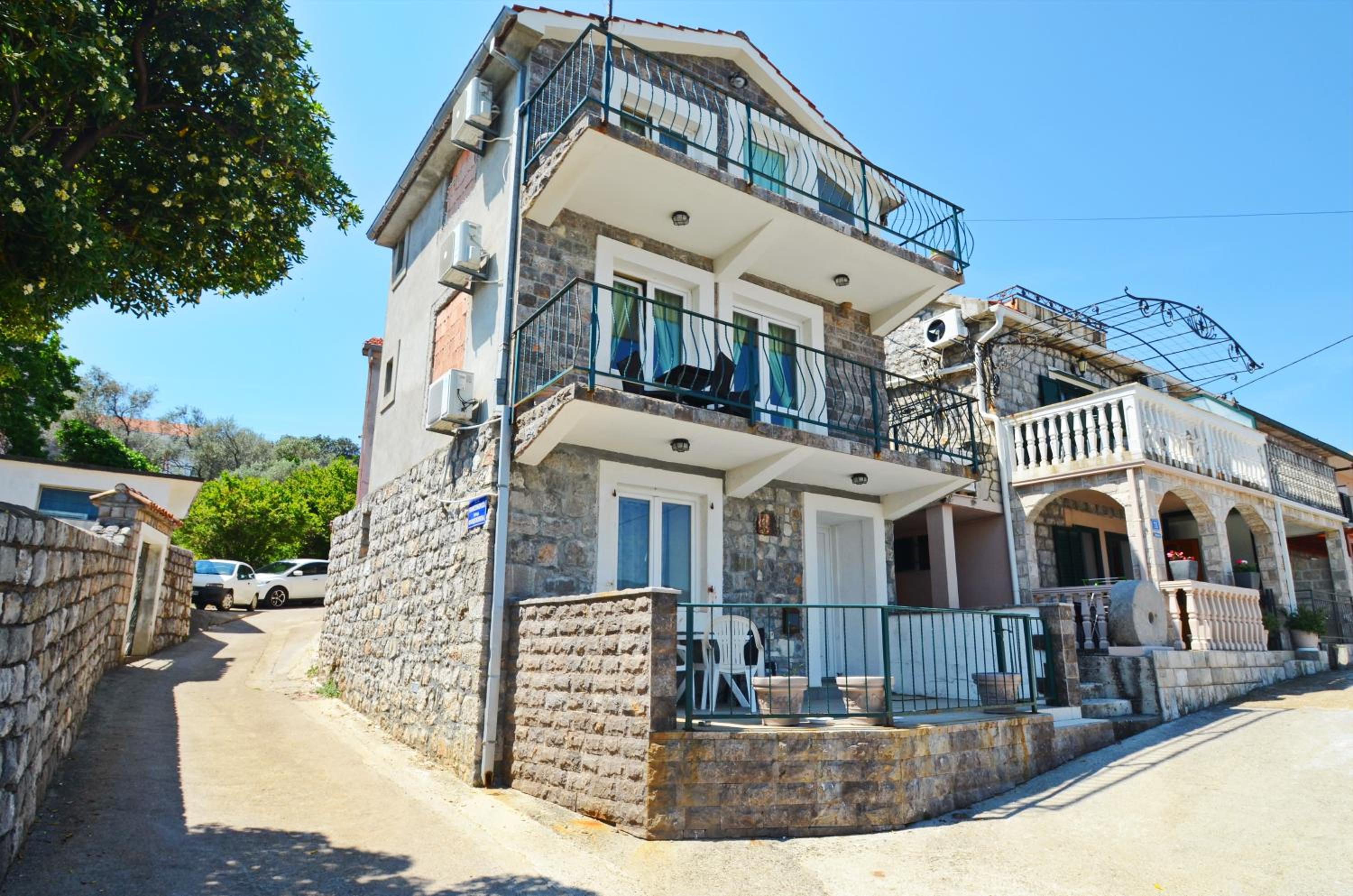 Apartments Volat