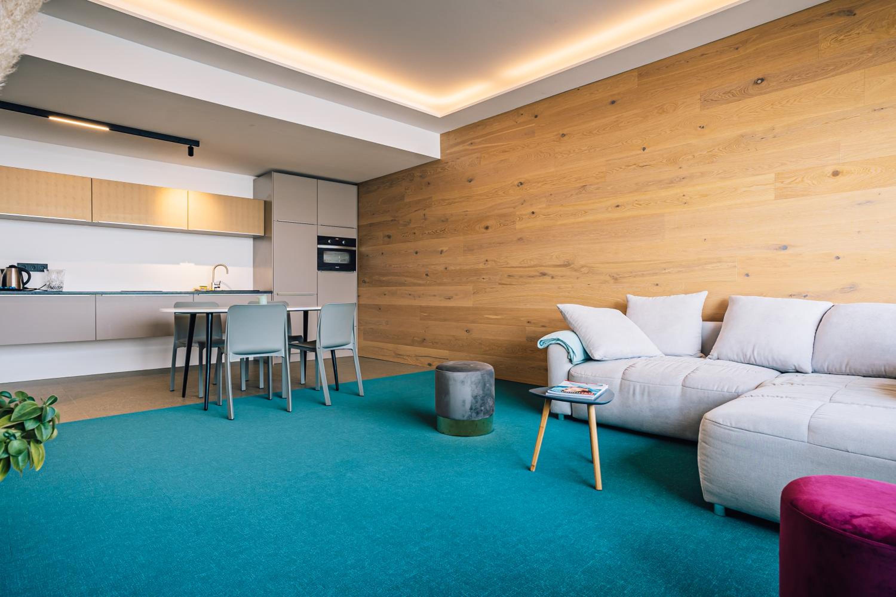 LAKESIDE Apartements