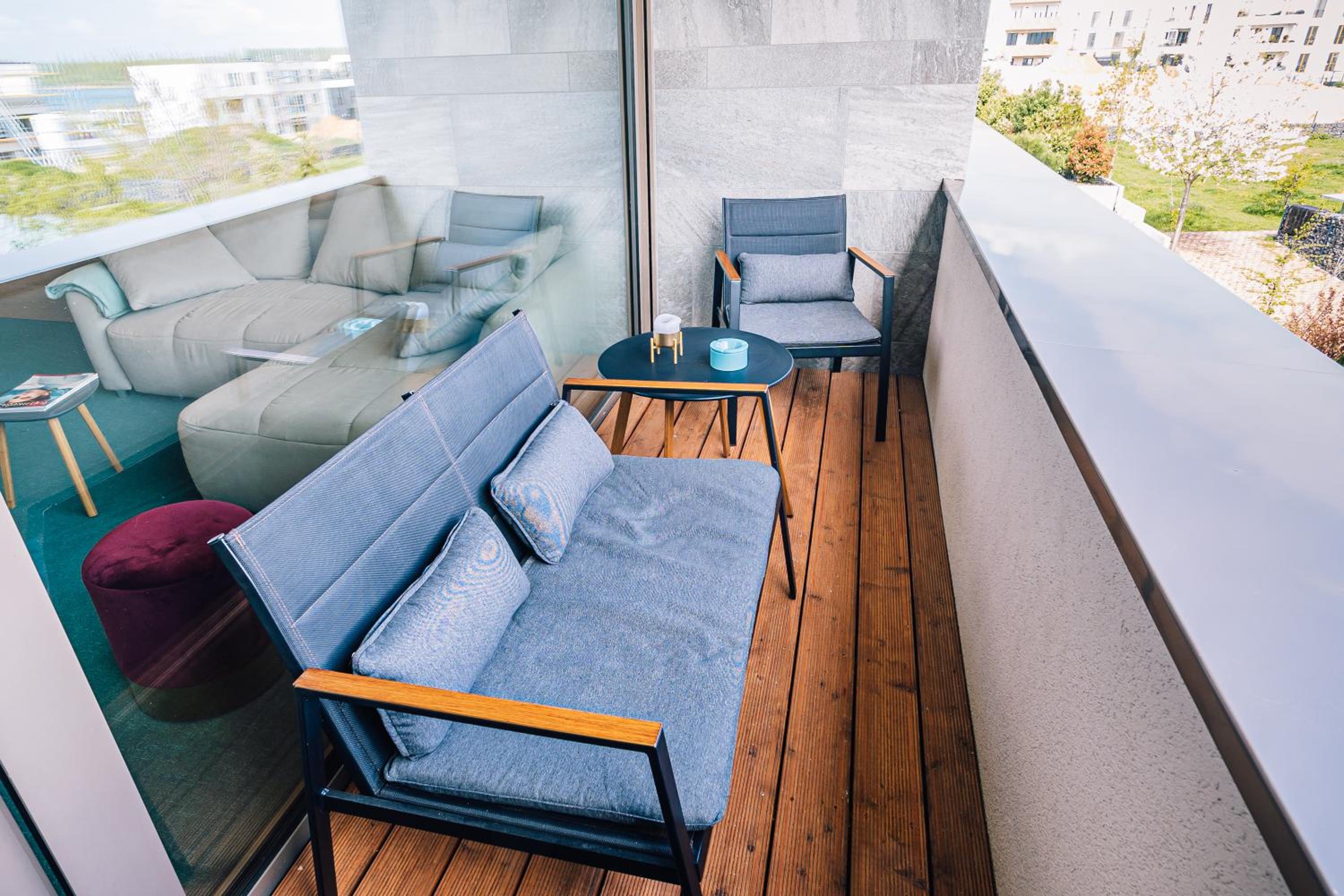 LAKESIDE Apartements