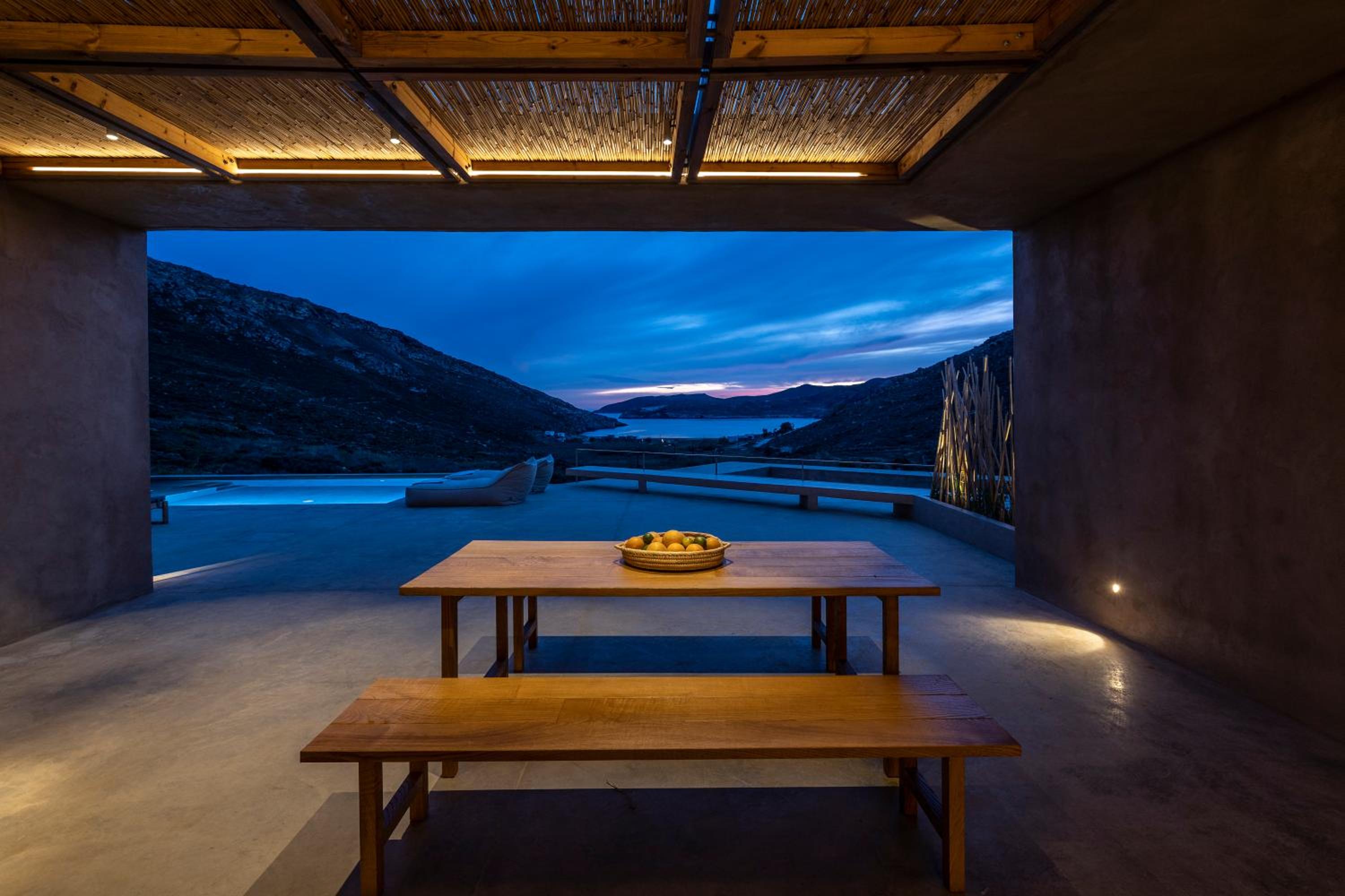 Homa Serifos pool villas