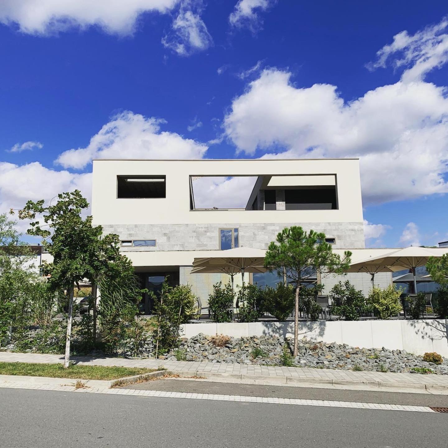LAKESIDE Apartements